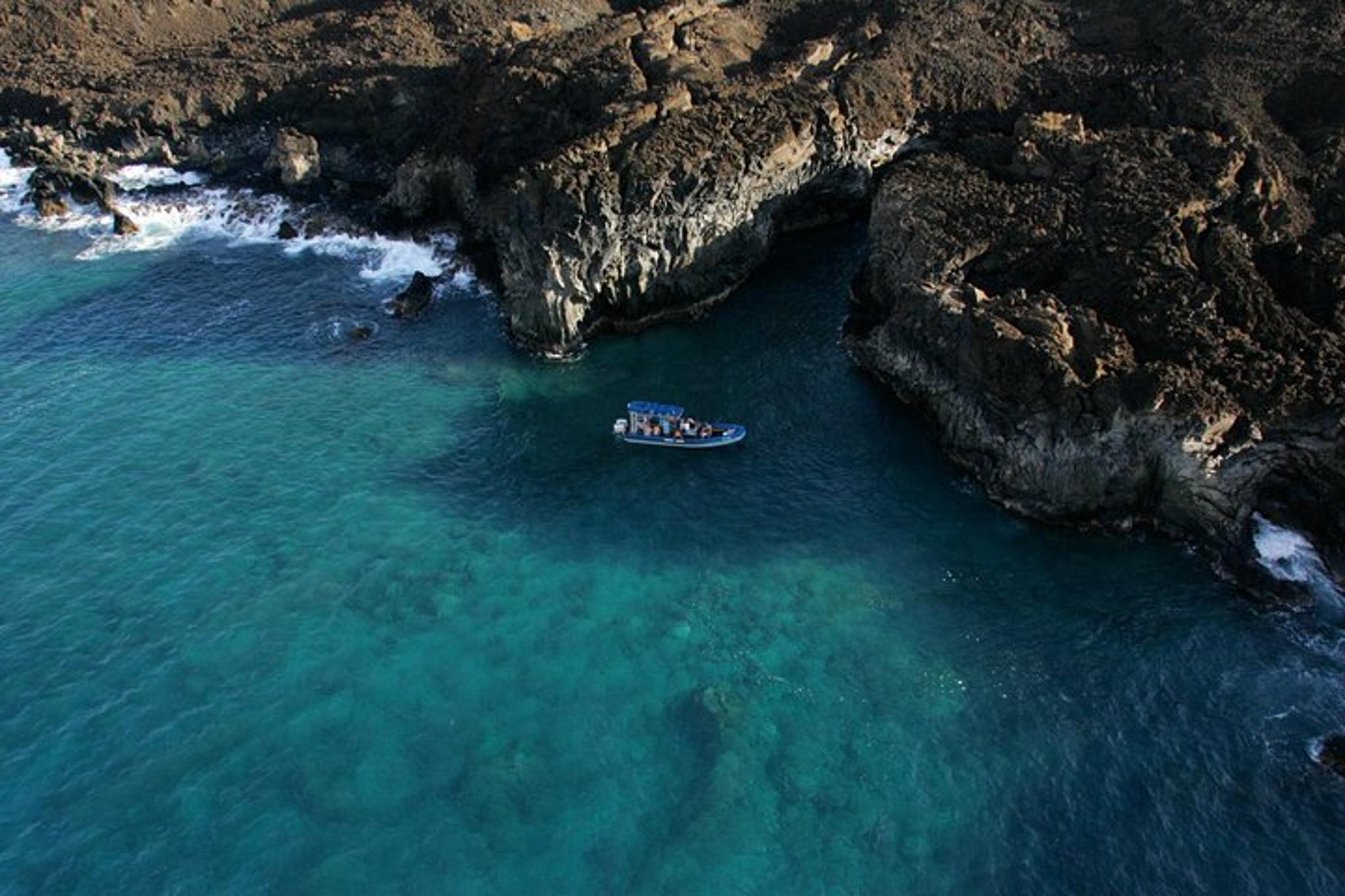 Maui Kanaio Sea Caves and La Perouse Snorkel - Image 4