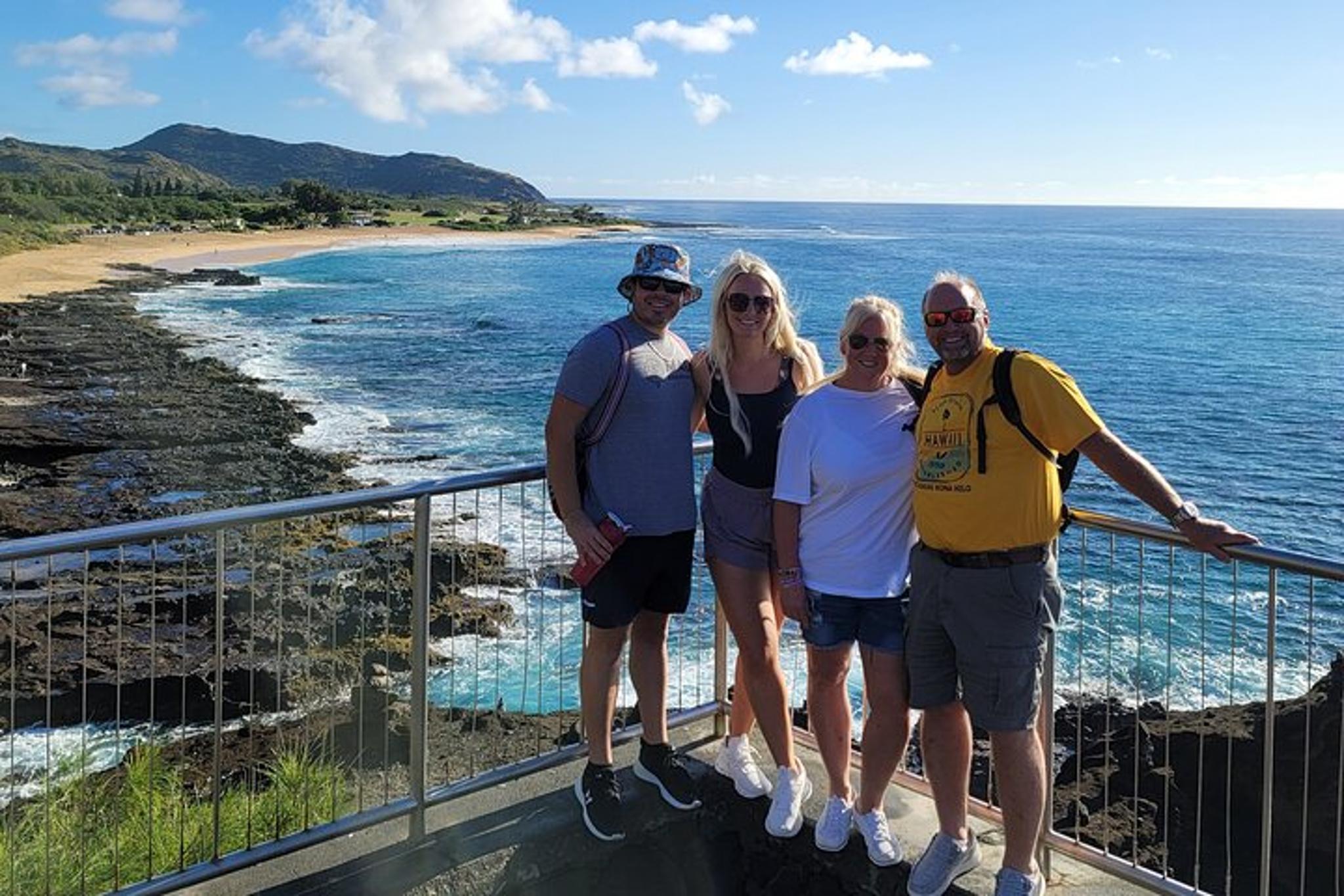 Waikiki Botanical Garden and Waterfall Tour - Image 4