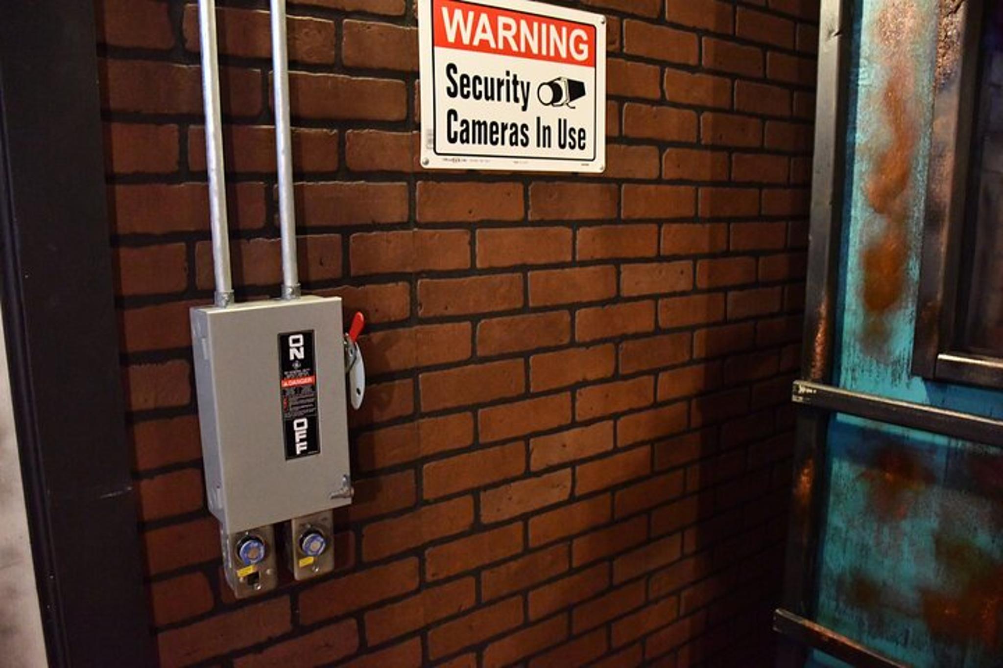 Area Z51 Zombie Escape - Image 6