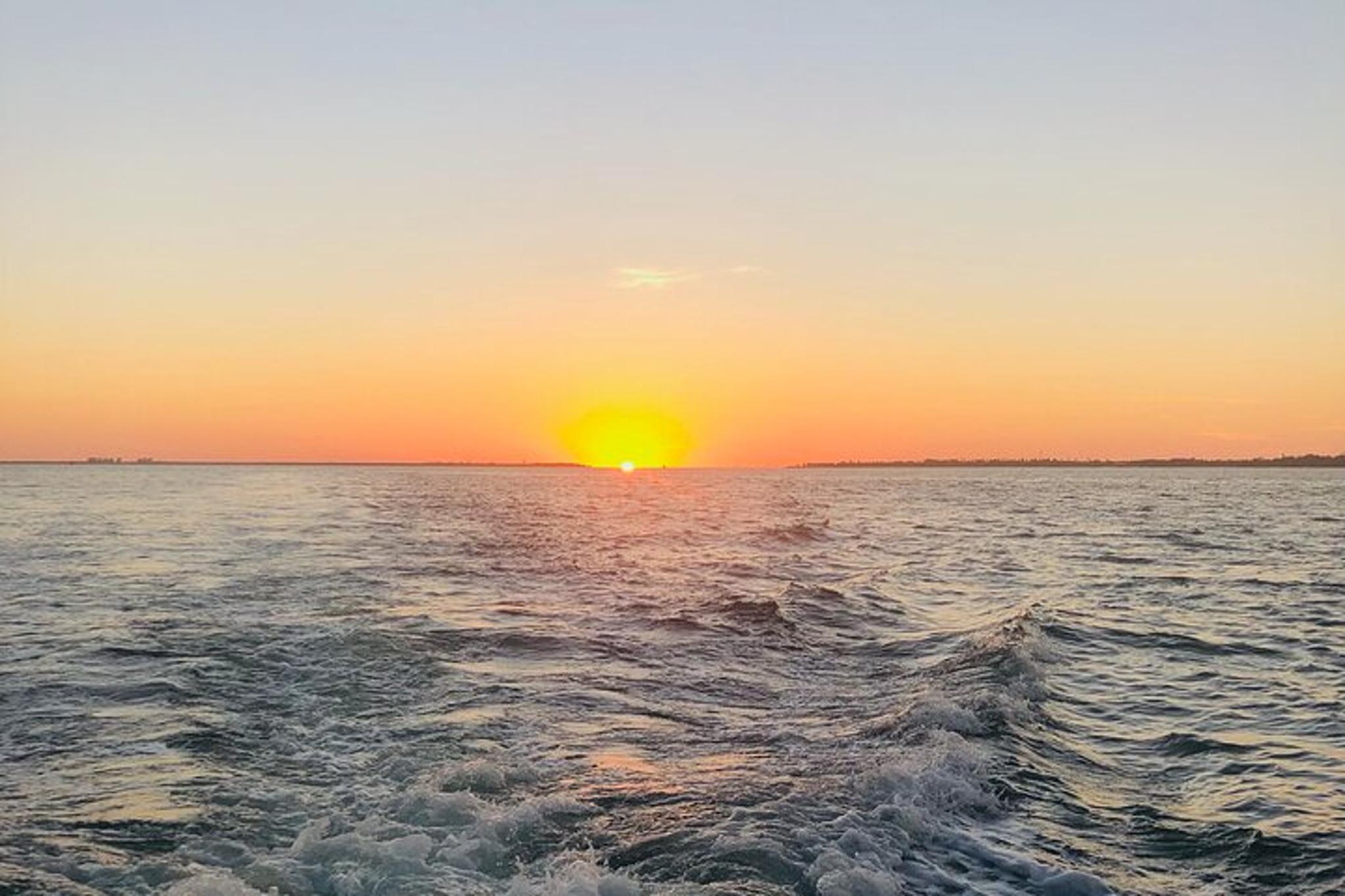St. Petersburg Yacht Cruise to Shell Key - Image 3