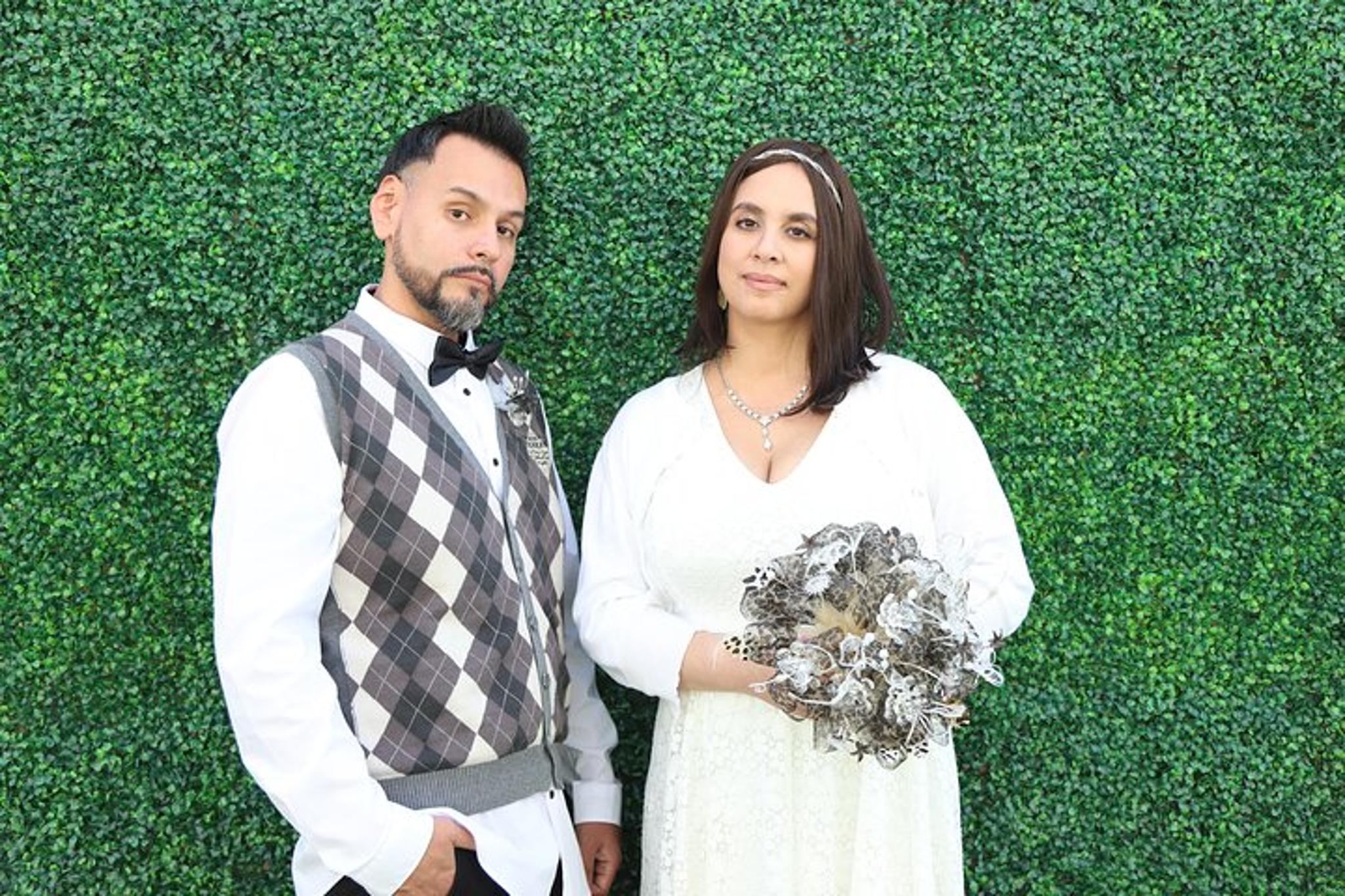 Las Vegas Quickie Wedding at Hawaiian Chapel 15 min - Image 6