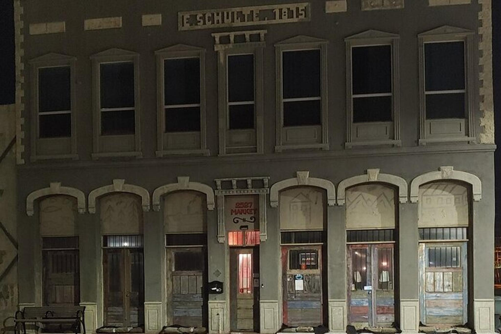 Galveston Walking Ghost Tour for Adults - Image 5