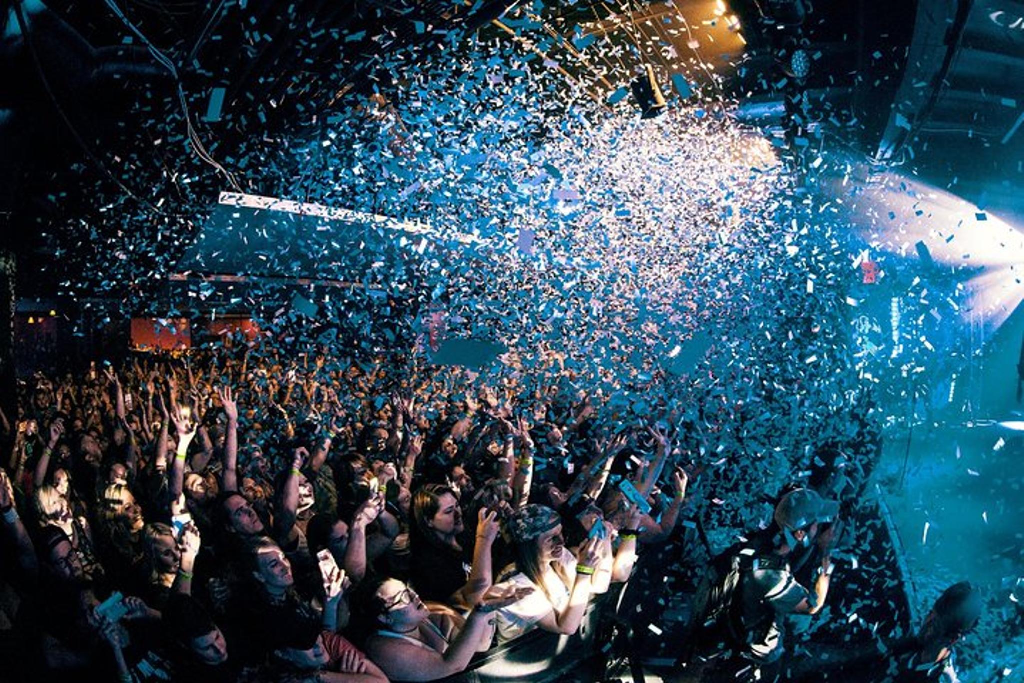 Miami Hip Hop Experience: Party Bus & Nightclub - Image 2