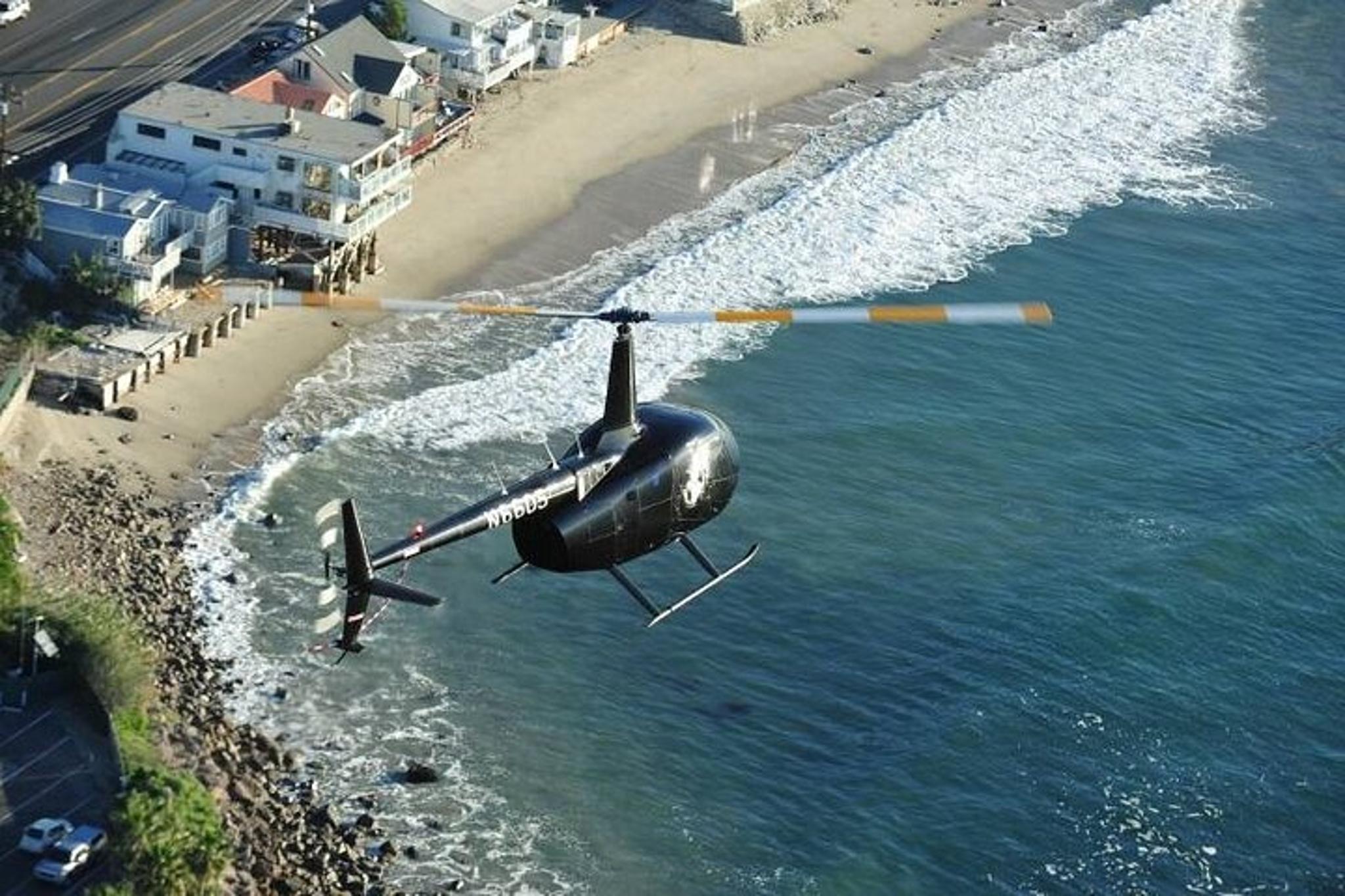 Los Angeles Coastline Helicopter Tour - Image 6