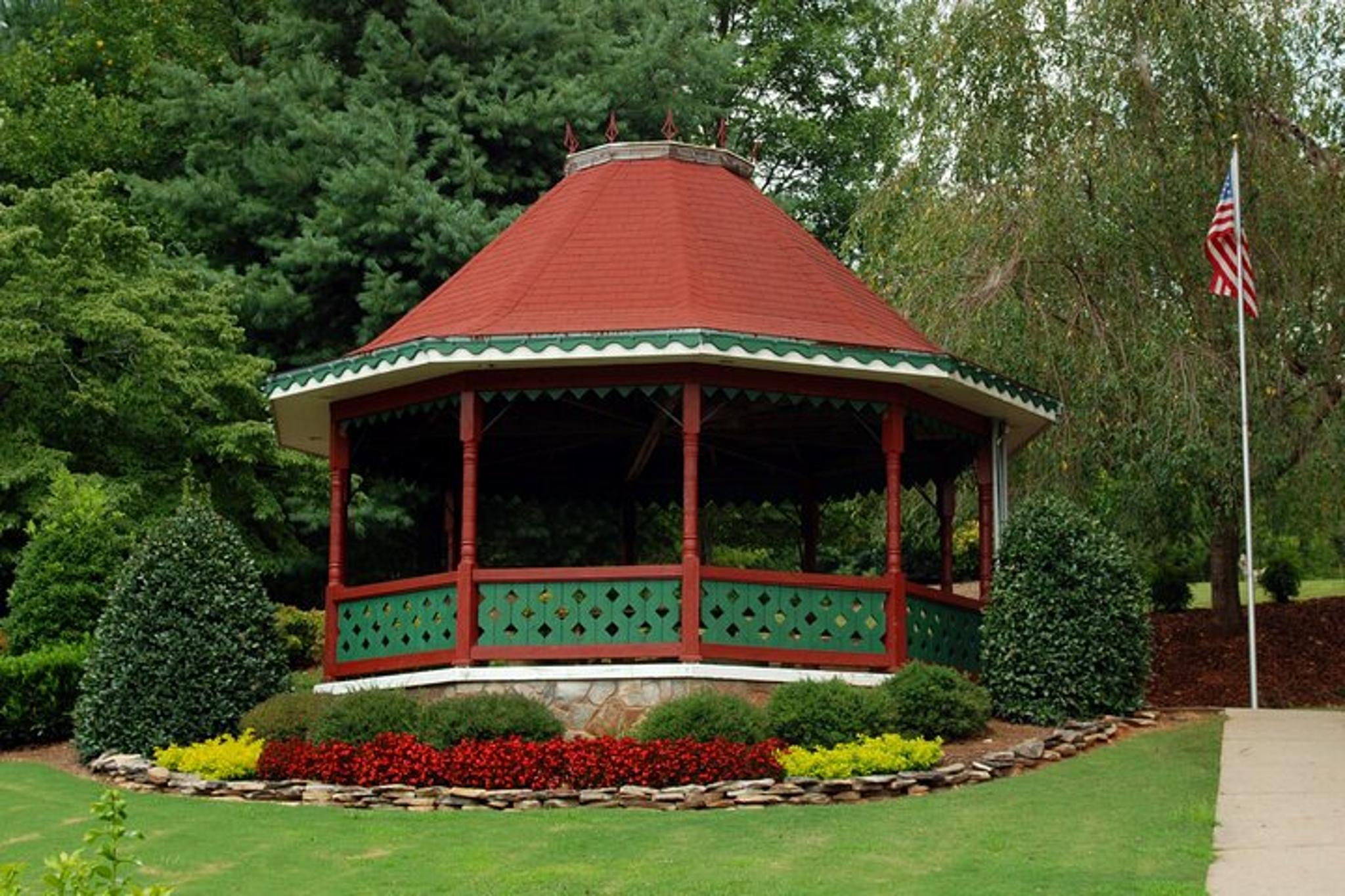 Helen Ghost Tour with Paranormal Investigation - Image 3