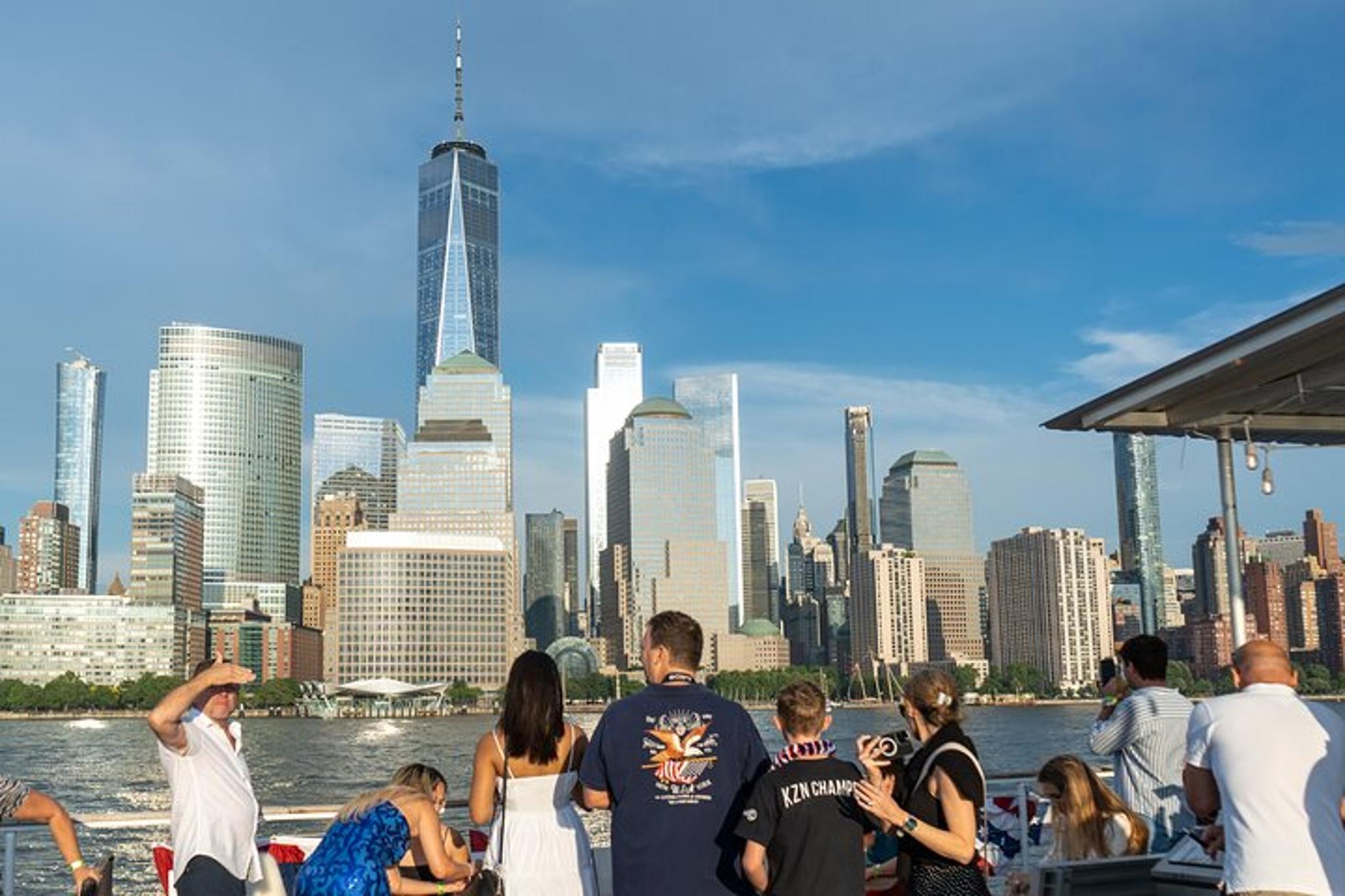 New York City 4th of July Fireworks Yacht Cruise - Image 6