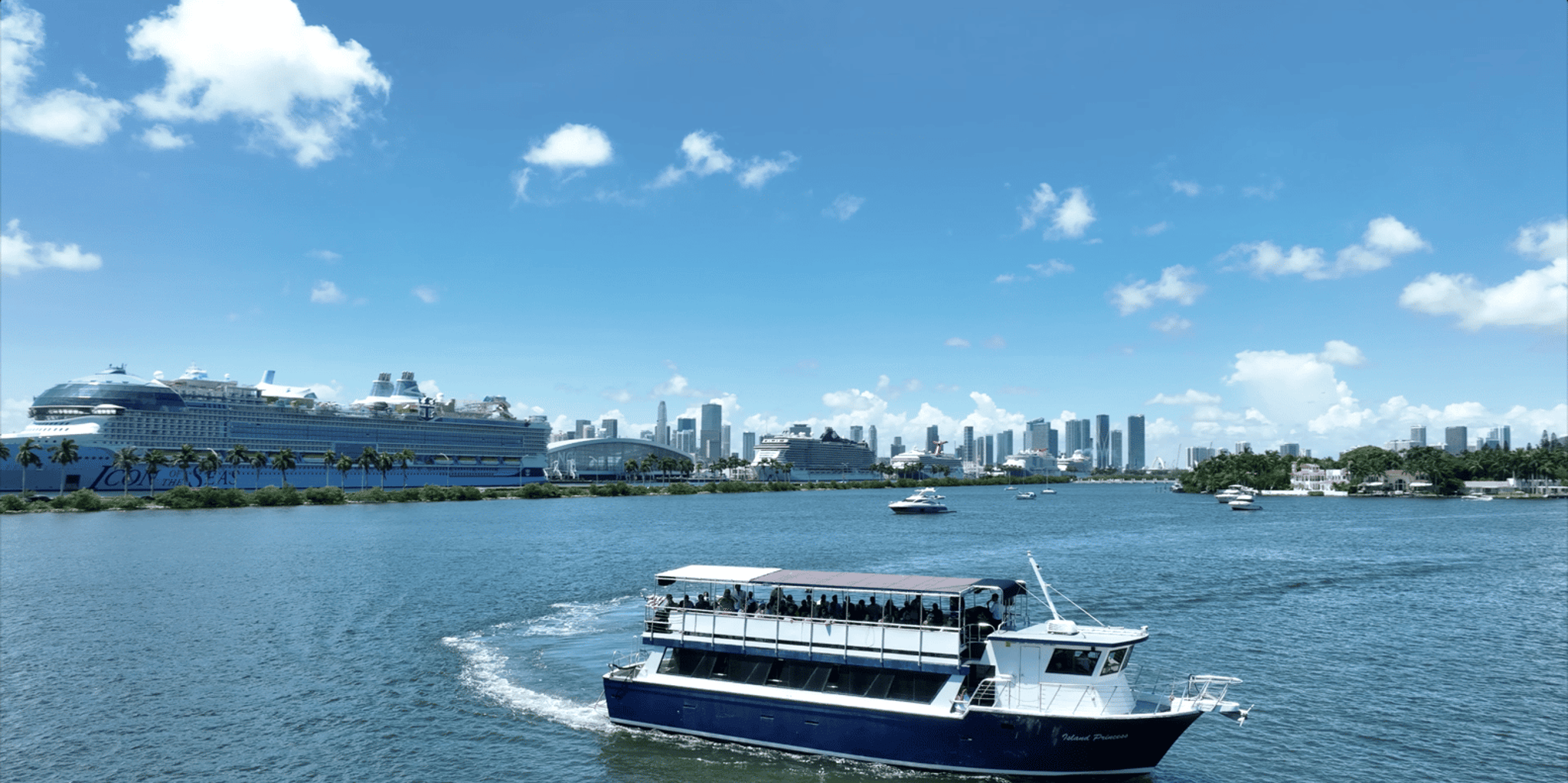 Miami Biscayne Bay Sightseeing Boat Tour - Image 1