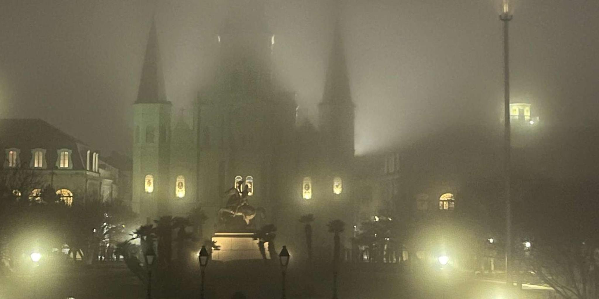 New Orleans French Quarter Ghost and True Crime Walking Tour - Image 1
