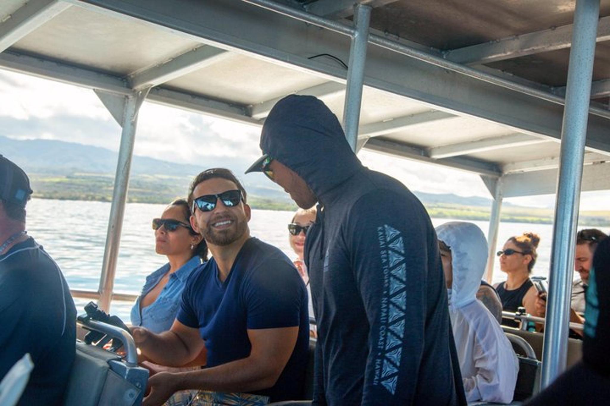 Kauai Whale Watching Cocktail Tour - Image 4