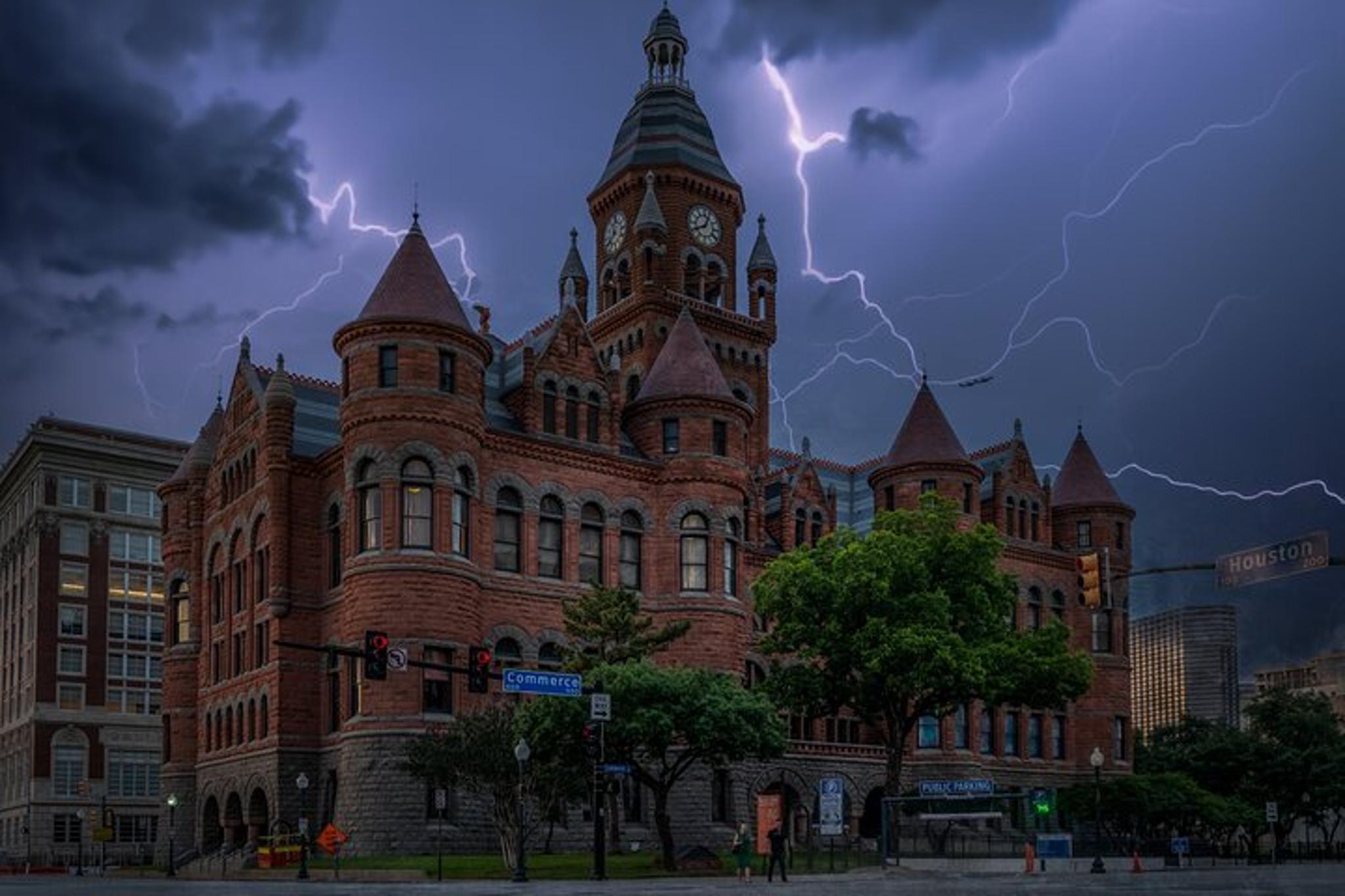 Dallas Ghost Tour: Blood, Bones, and Burials 1 hr - Image 2
