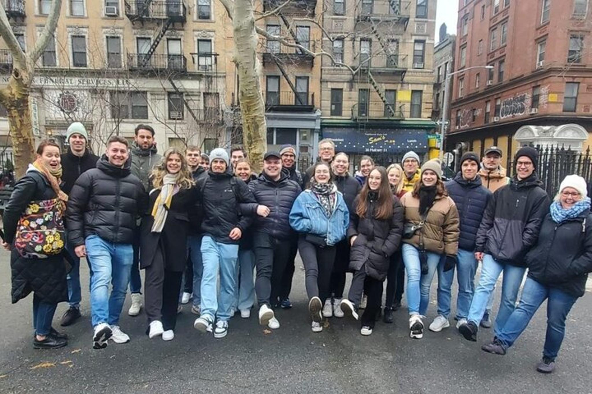 New York St Patrick's Cathedral and Manhattan Walking Tour - Image 4