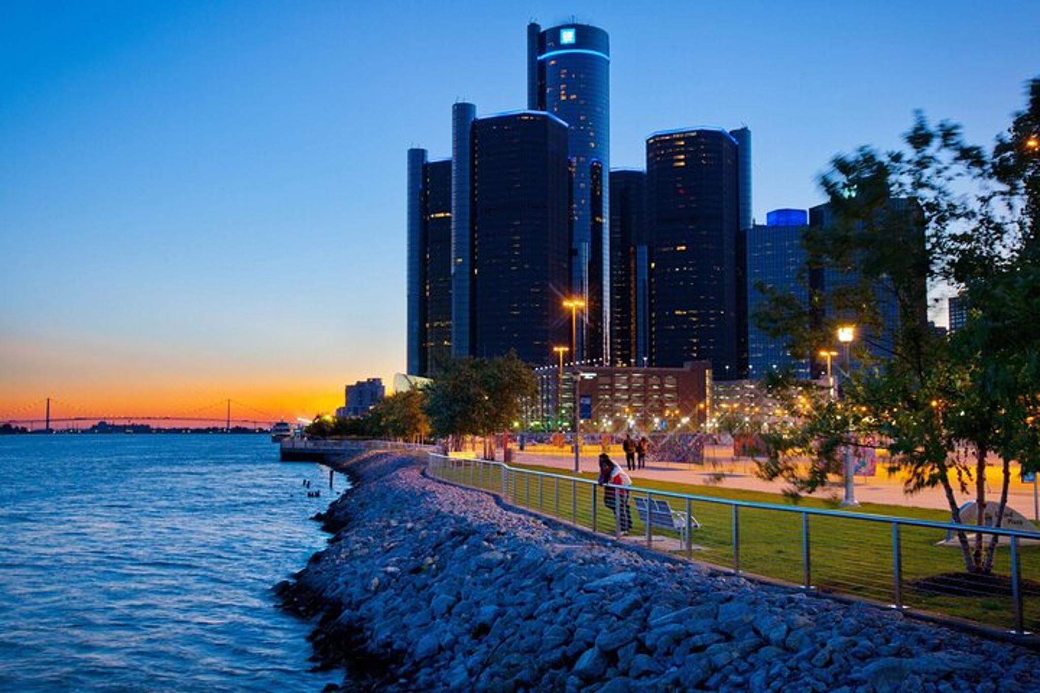 Detroit Historic Chauffeured Tour - Image 2