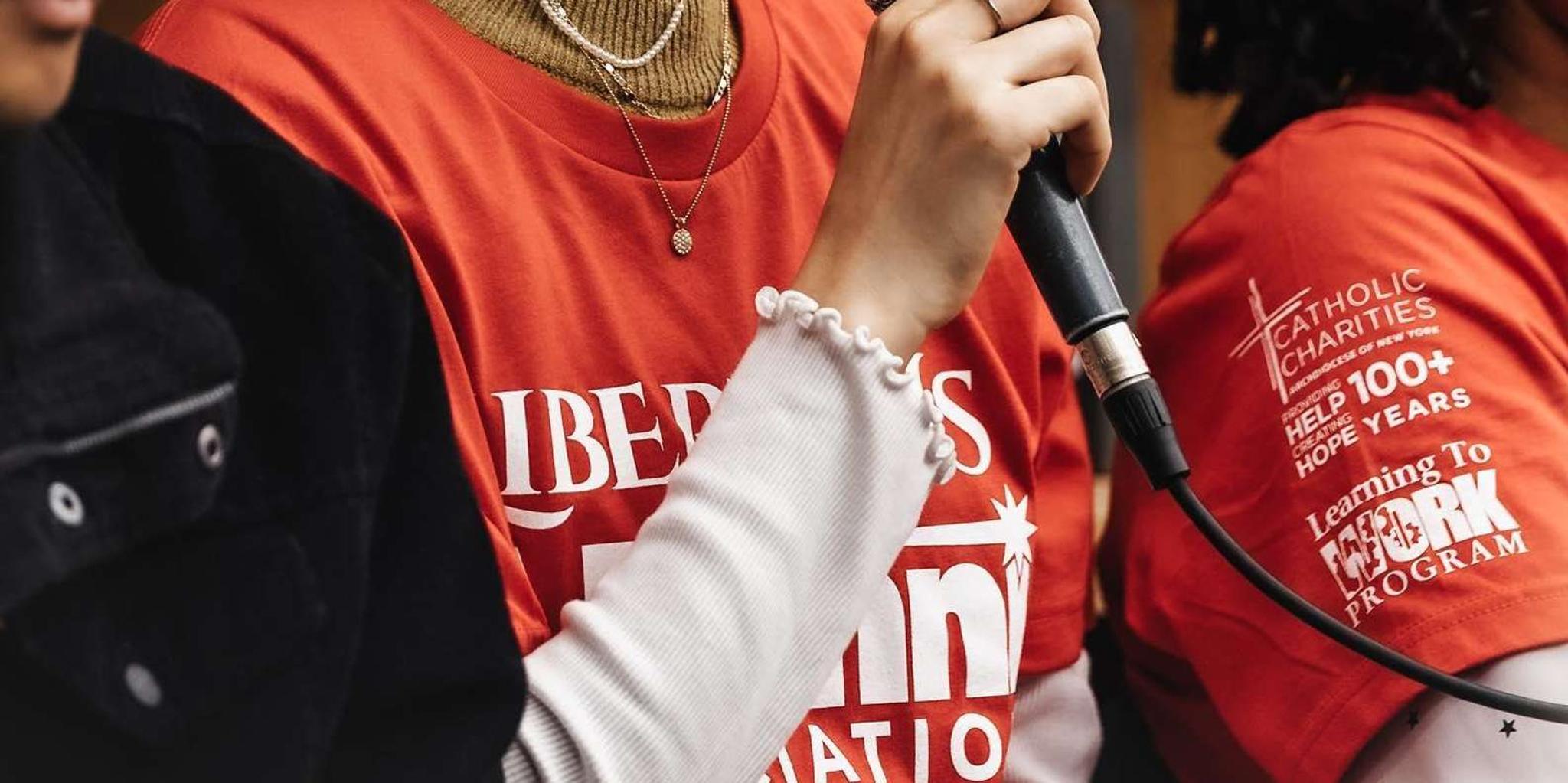 New York Street Photography Tour with Local Photographer - Image 2