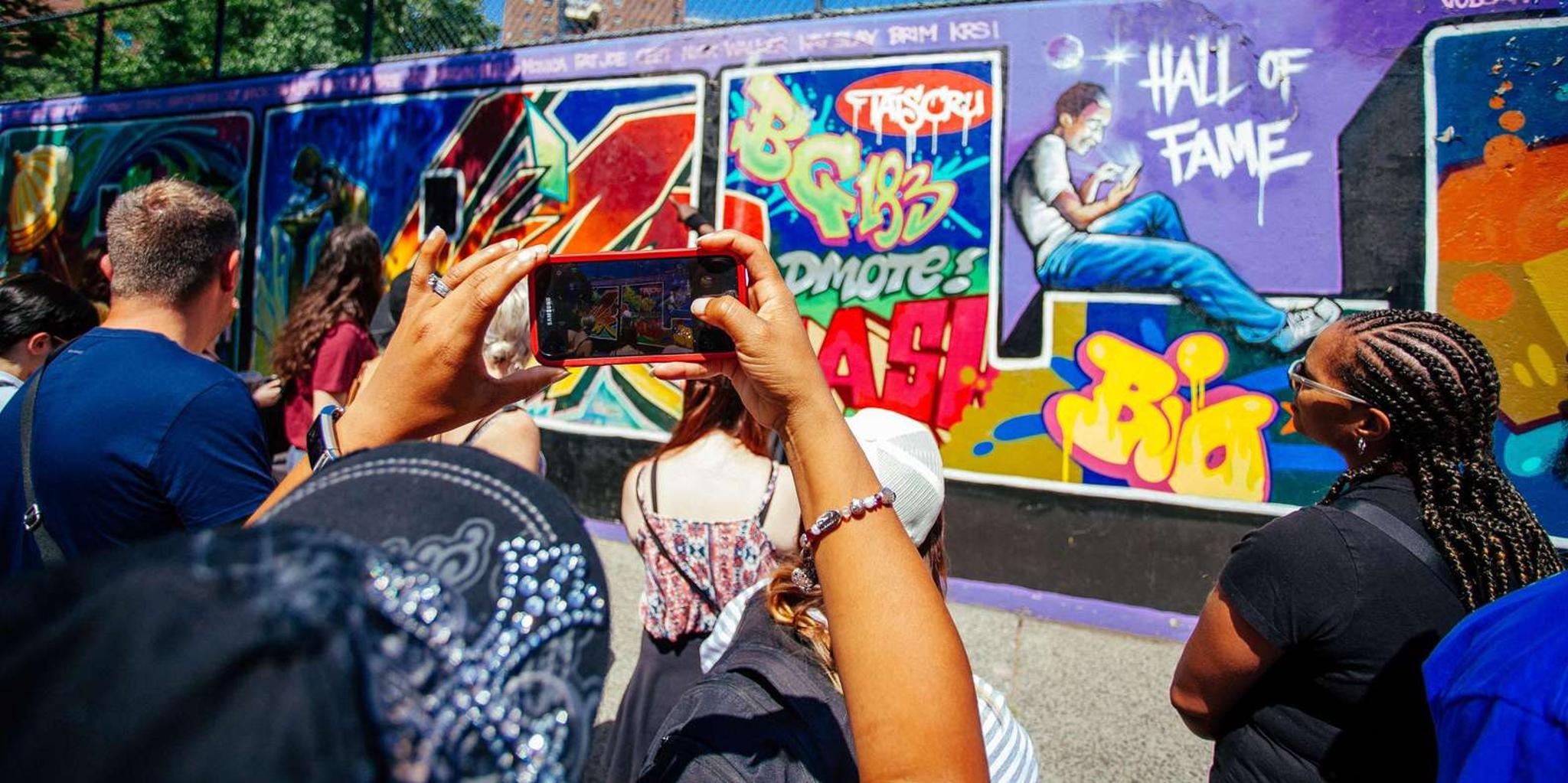 New York City Hip Hop Bus Tour - Image 3
