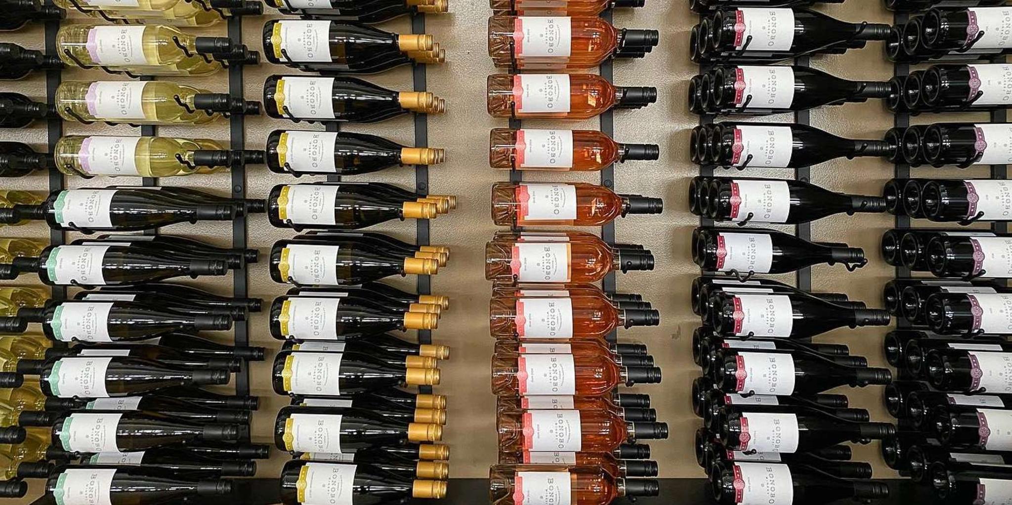 Traverse City Wine Tour on Old Mission Peninsula - Image 5
