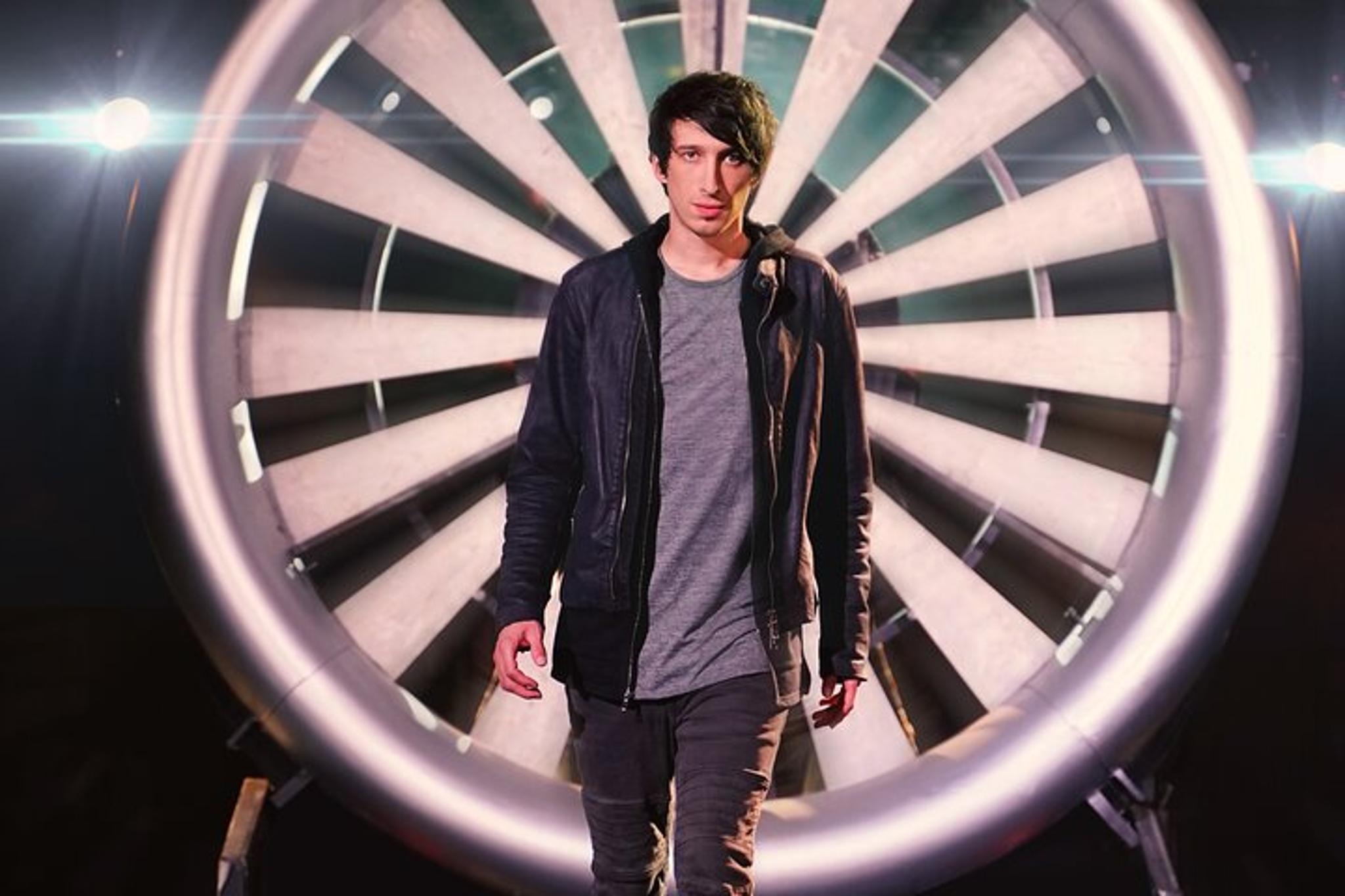 Branson Edge of Illusion Magic Show - Image 4