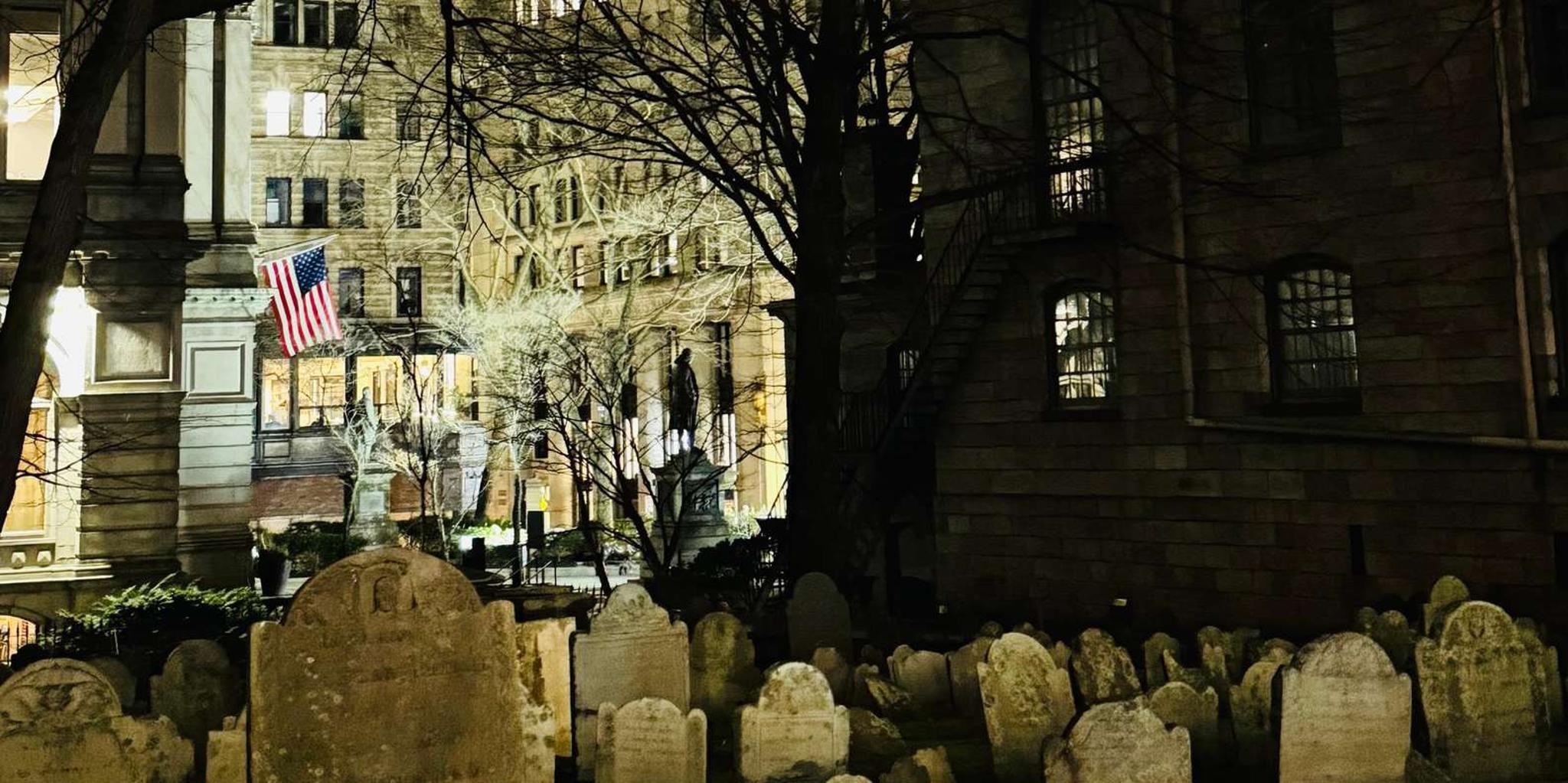 Boston Spirits of the Dead Walking Ghost Tour 1.5 hr - Image 1