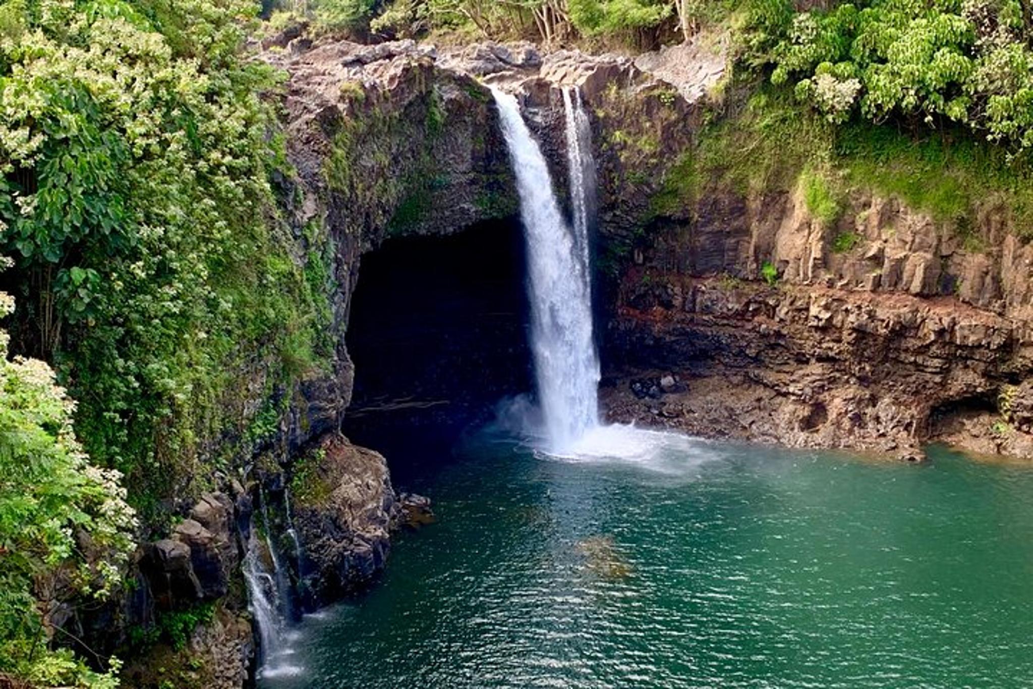 Hilo Volcano and Waterfall Adventure