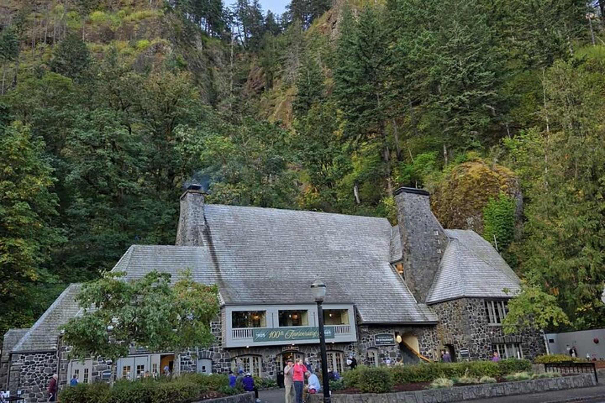 Portland Columbia River Gorge Tour - Image 4