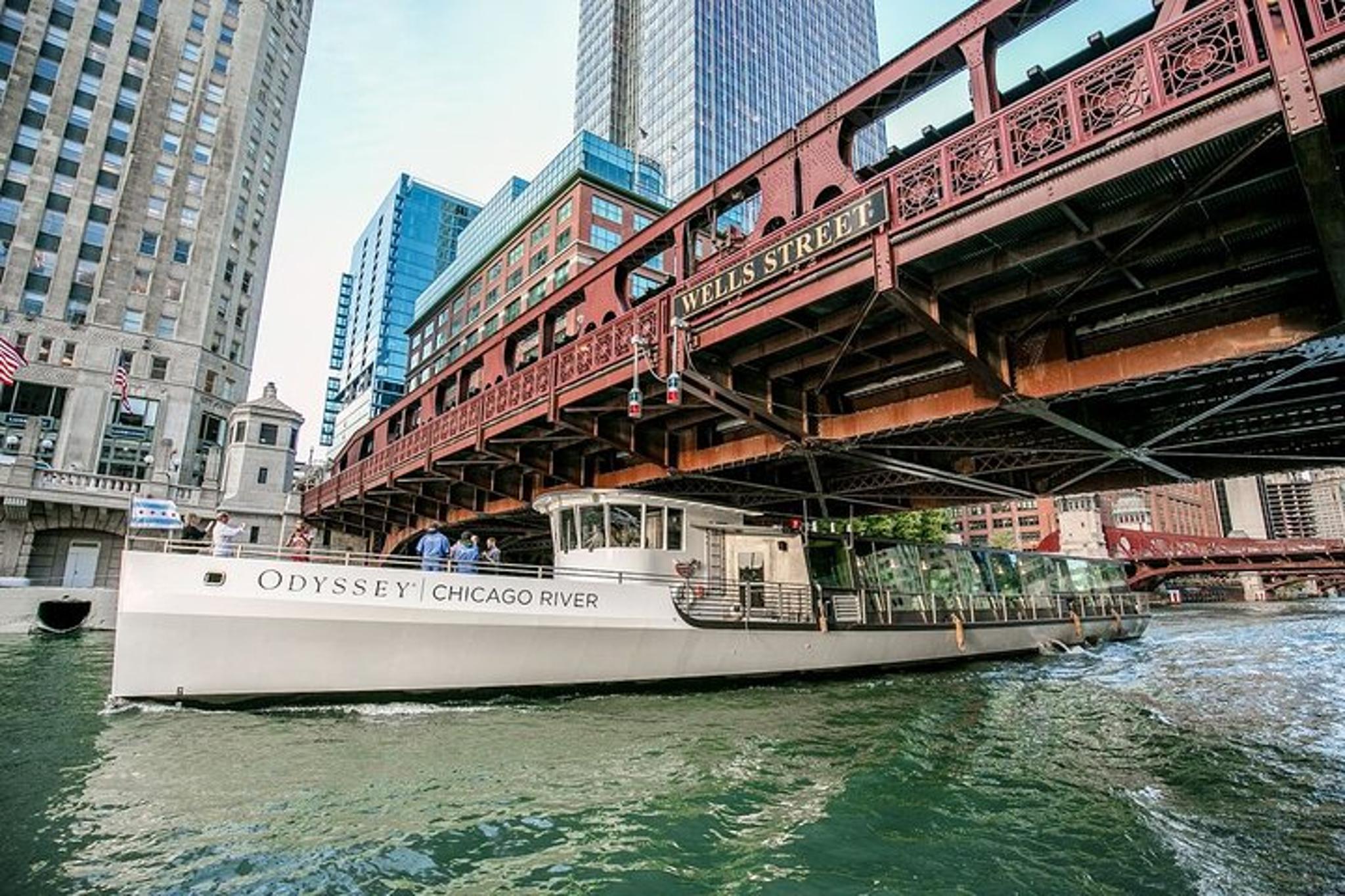 Chicago River Dinner Cruise - Image 4