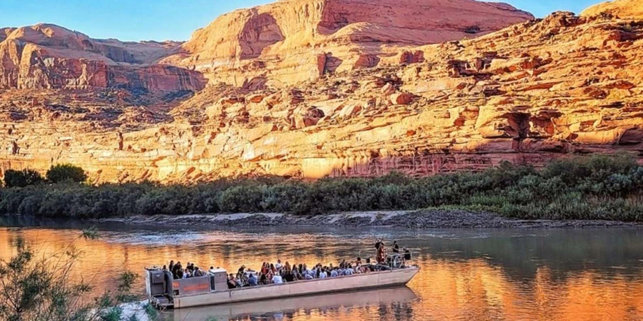 Moab Colorado River Jet Boat Tour with Dinner - Image 1