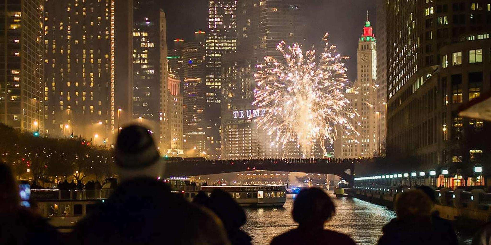 Chicago Fireworks Cruise on Lake Michigan