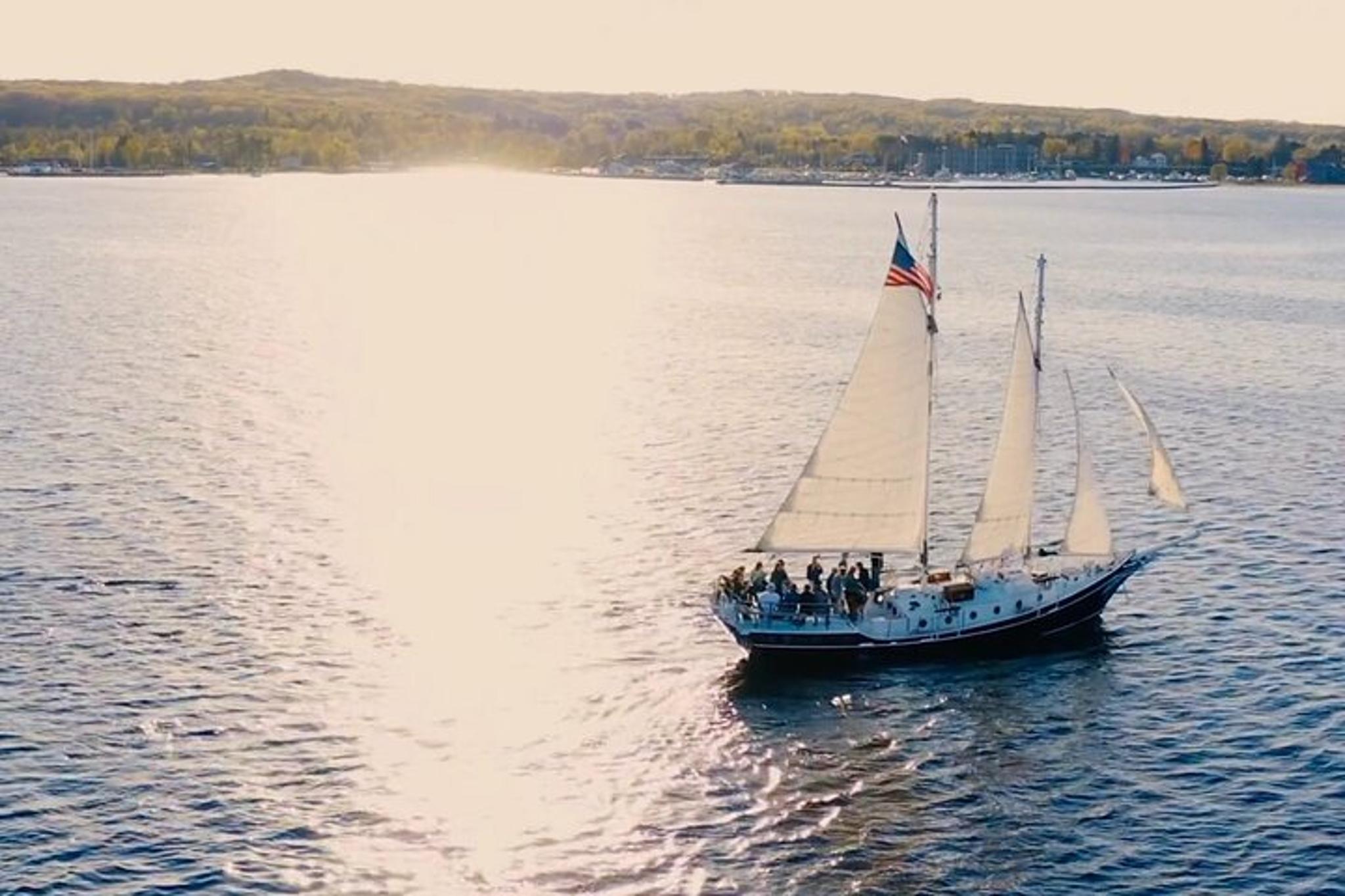 Traverse City Day Sail with Food and Wine - Image 4