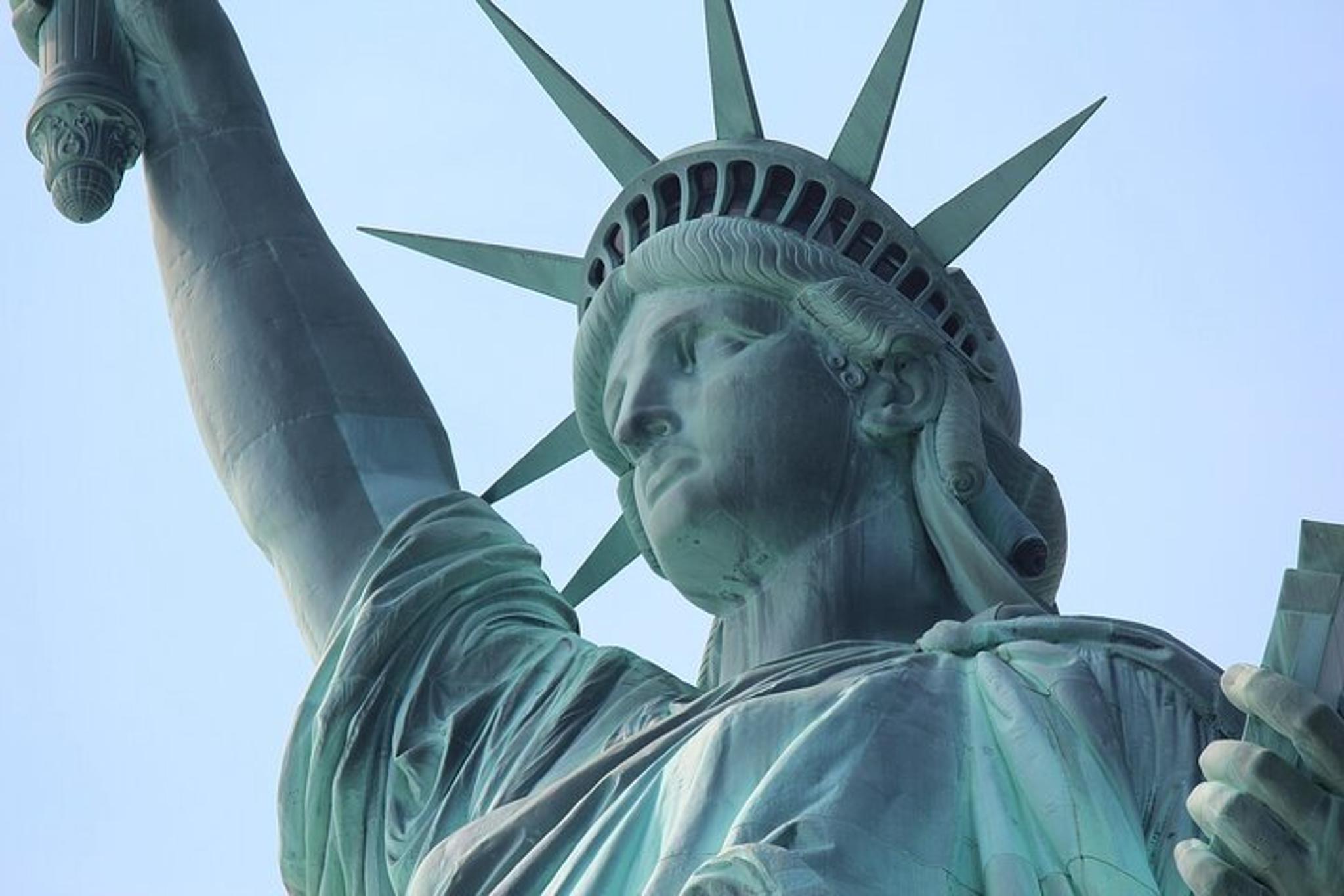 New York Private Tour with Local Guide - Image 5