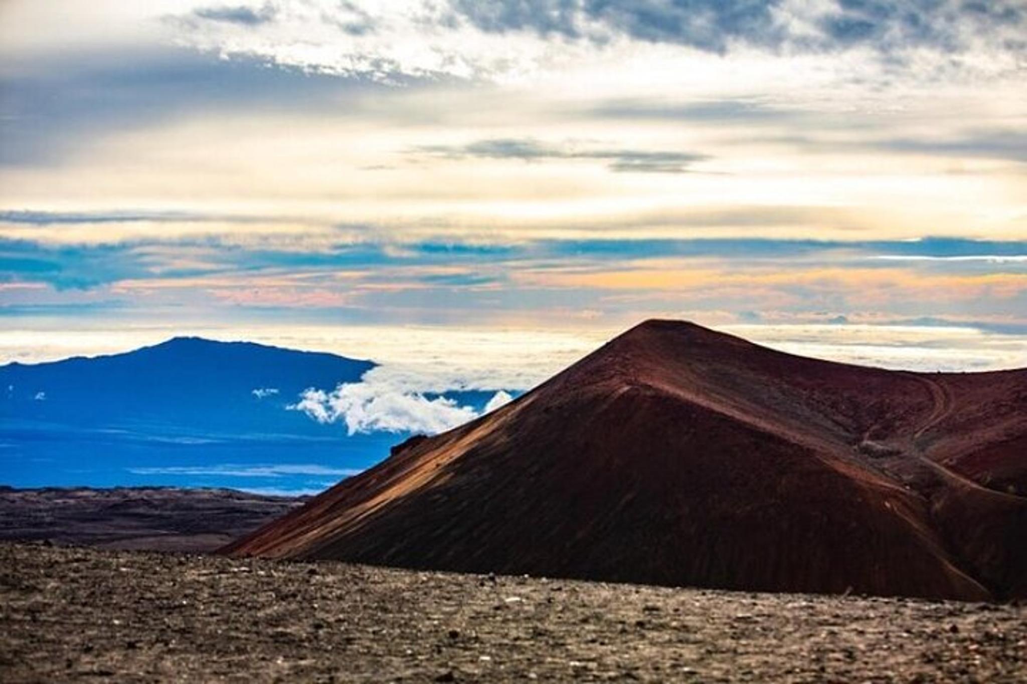 Hilo Volcano National Park Cruise Tour - Image 3