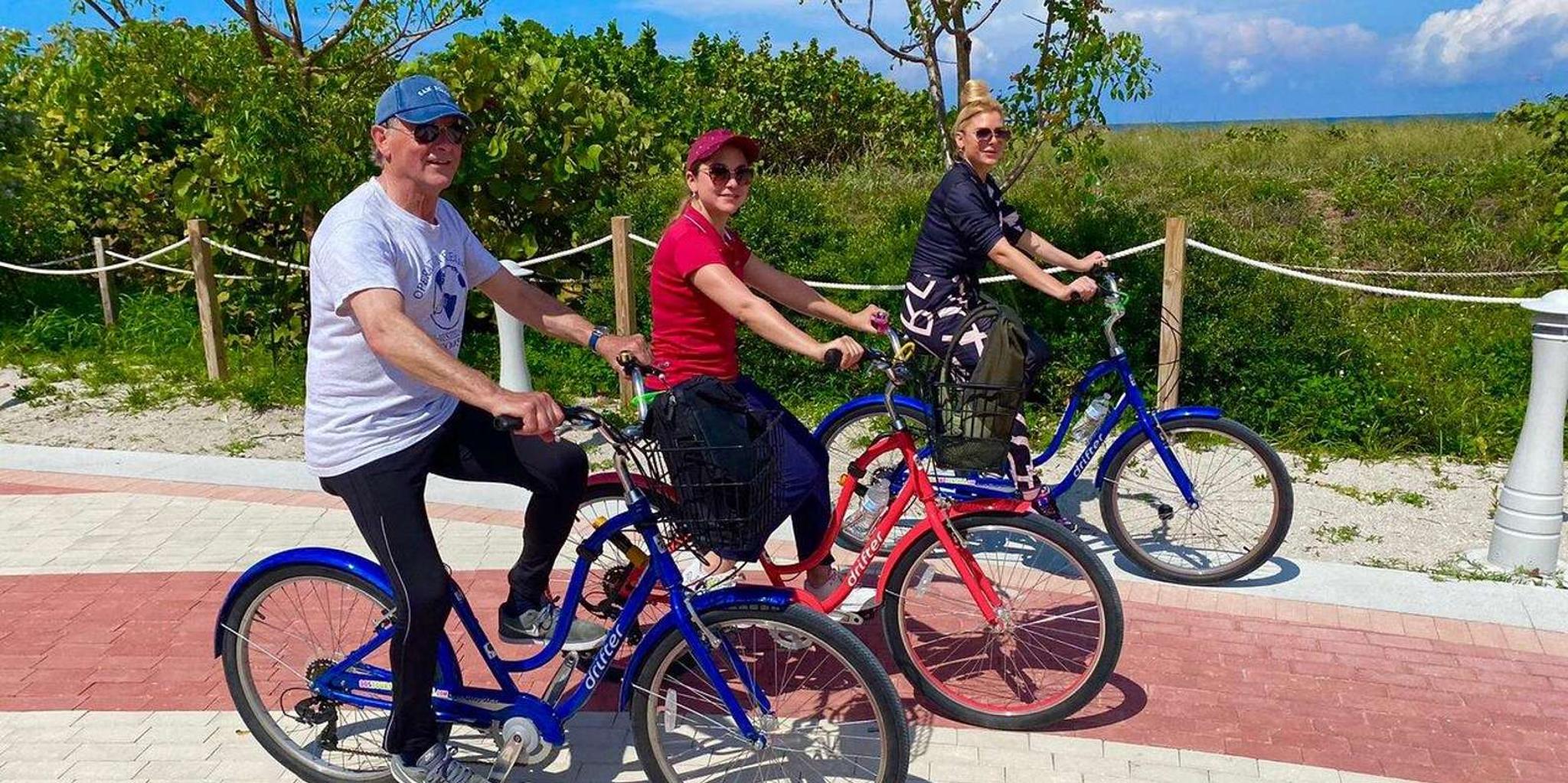 Miami Beach Art Deco and History Bike Tour - Image 3