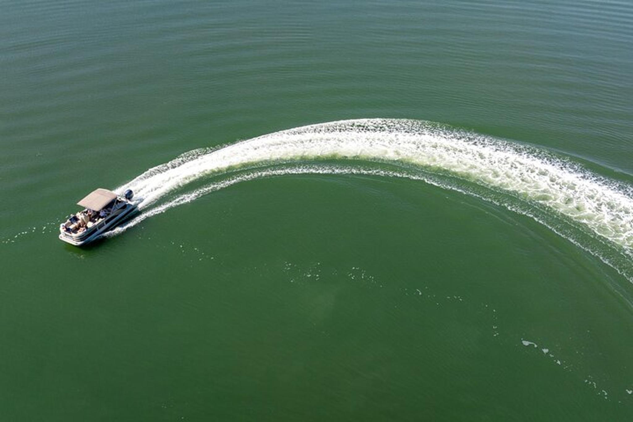 Hilton Head Island Pontoon Boat Rental - Image 4