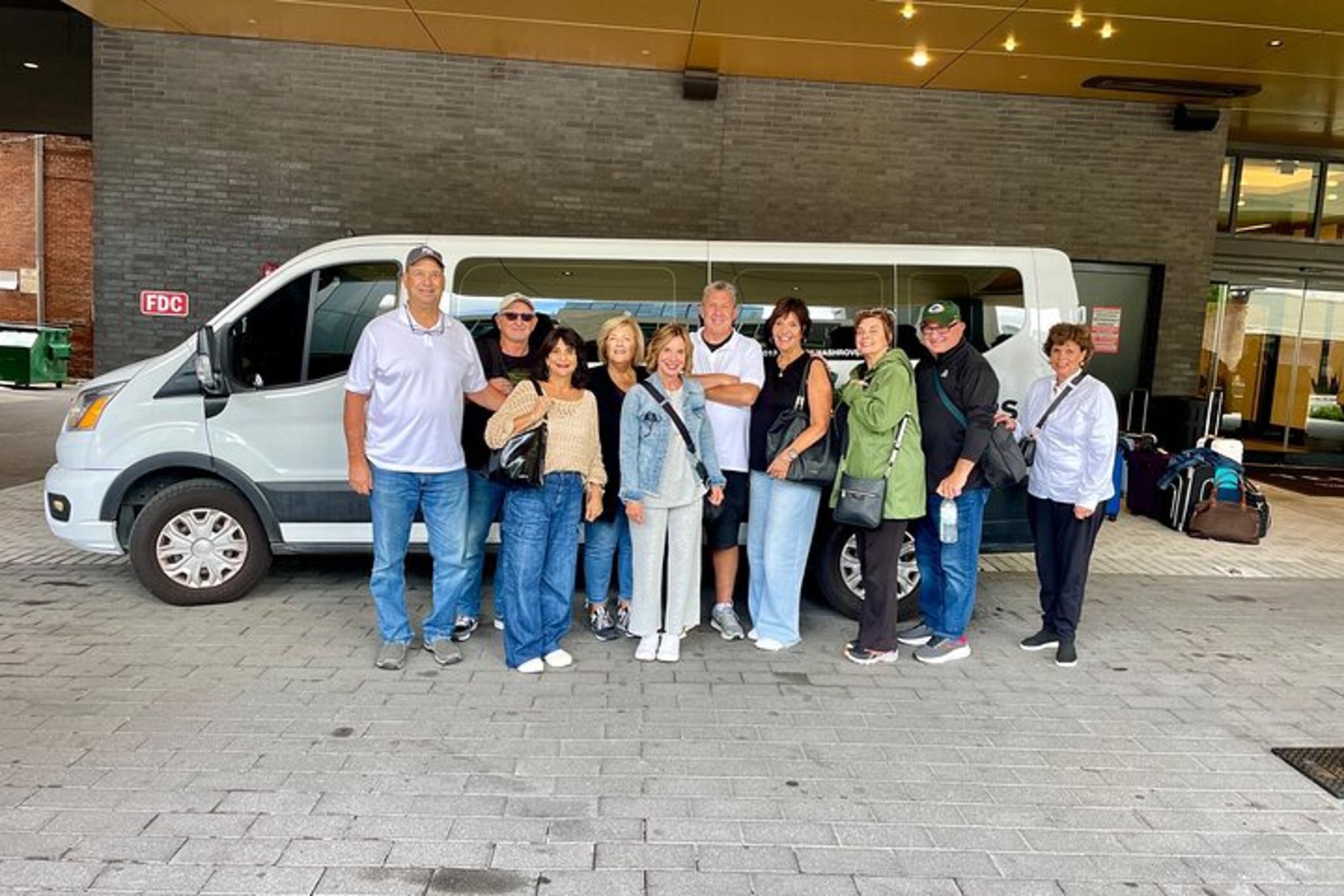 Nashville Airport Shuttle to Downtown - Image 4