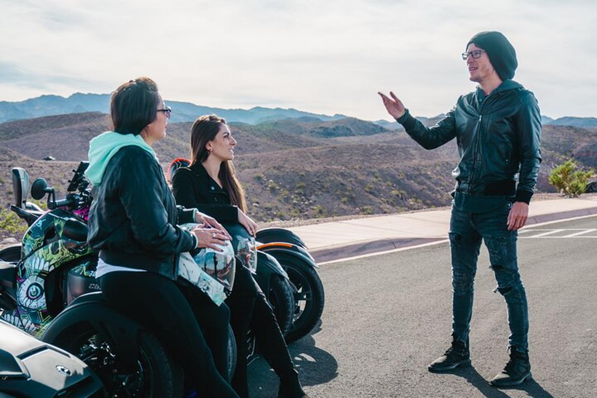 Las Vegas Red Rock Canyon Women's Trike Tour - Image 3
