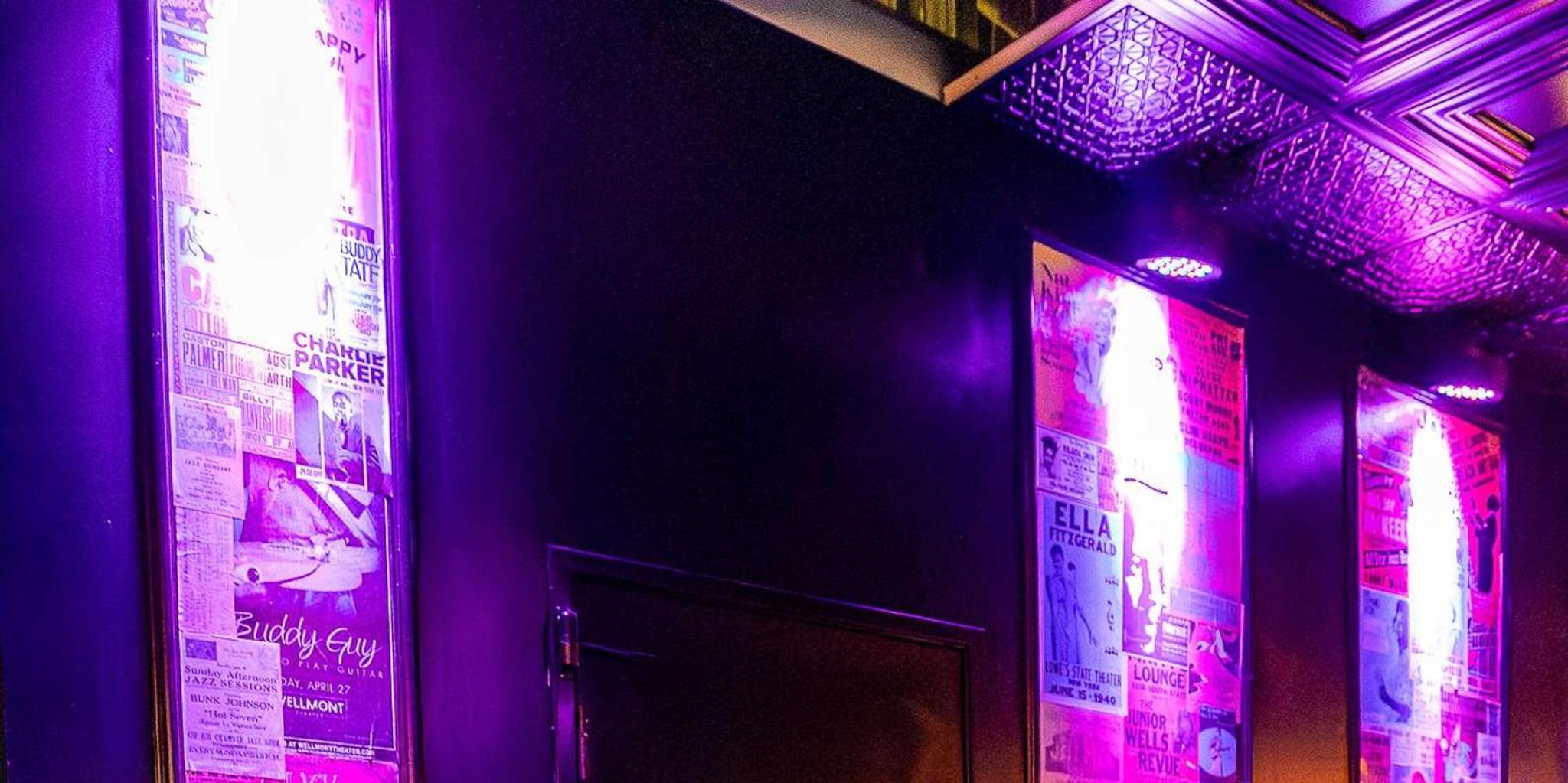 Las Vegas Fremont Street Cocktail Tour - Image 4