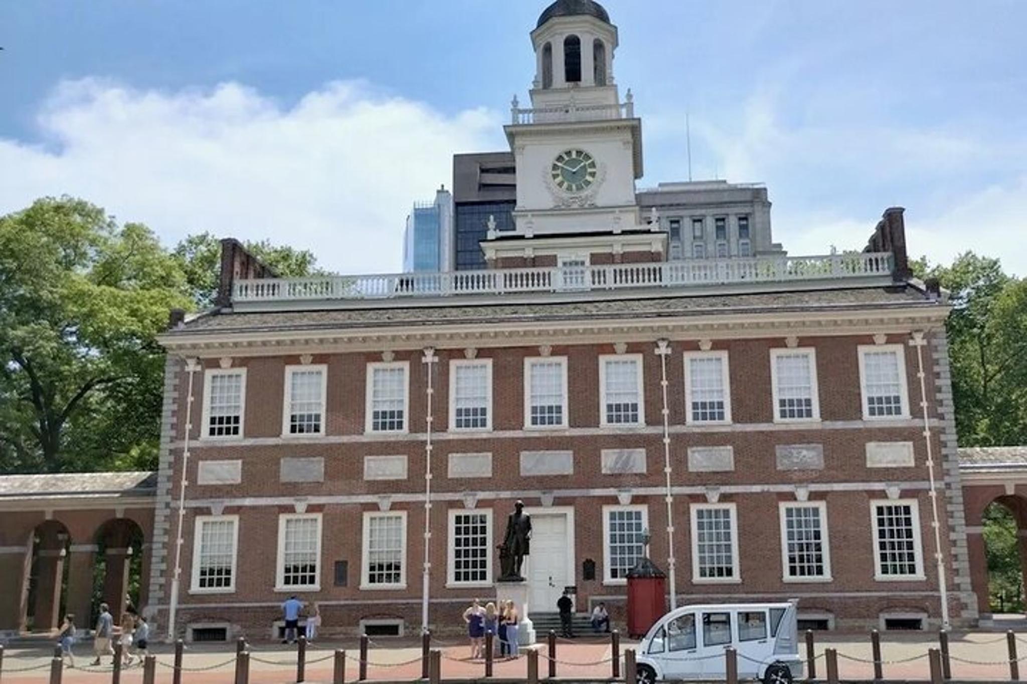 Philadelphia Private Guided Electric Car Tour - Image 2