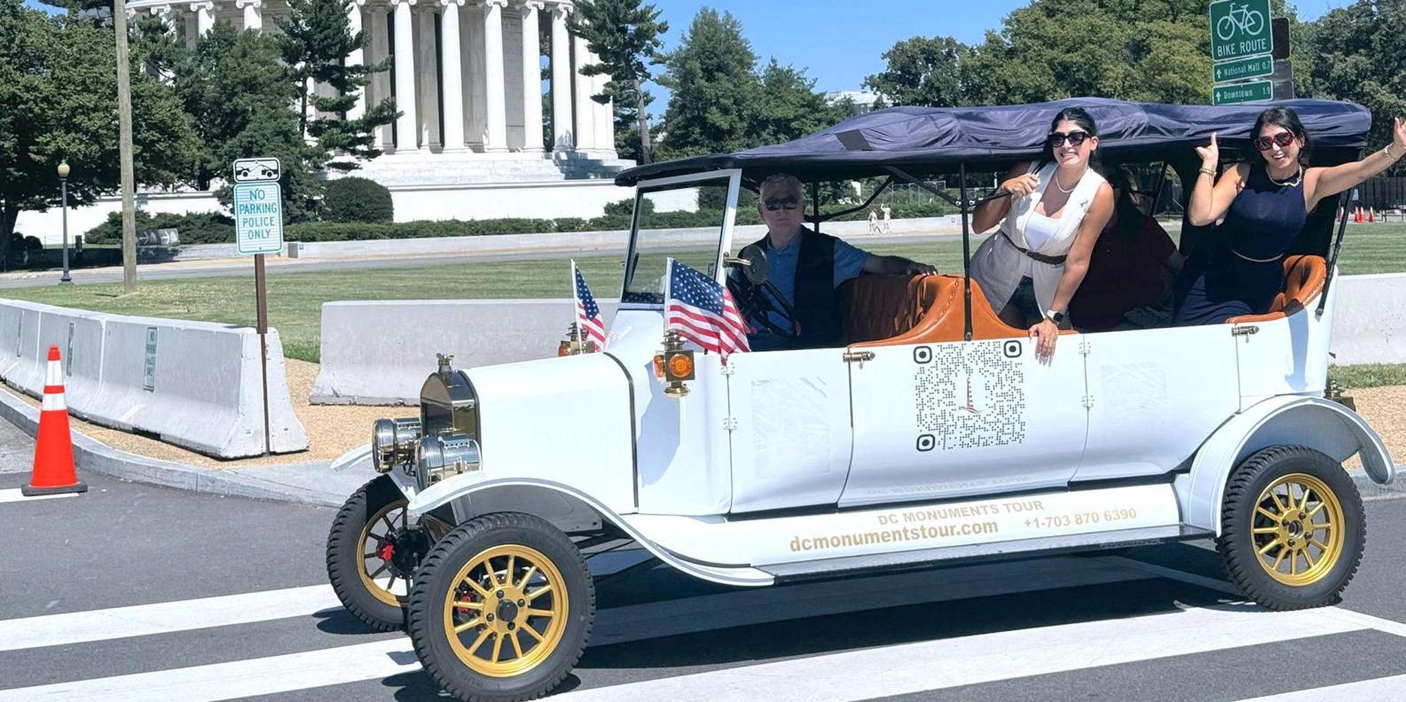 Washington DC Electric Cart and Vintage Car Tour - Image 5