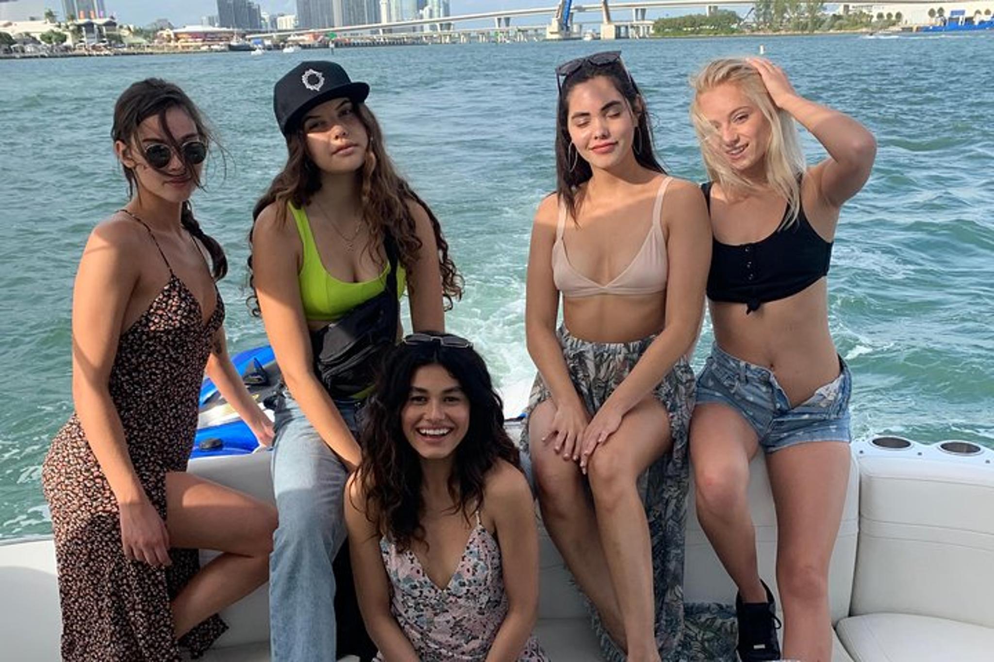 Miami Yacht Charter Party - Image 3