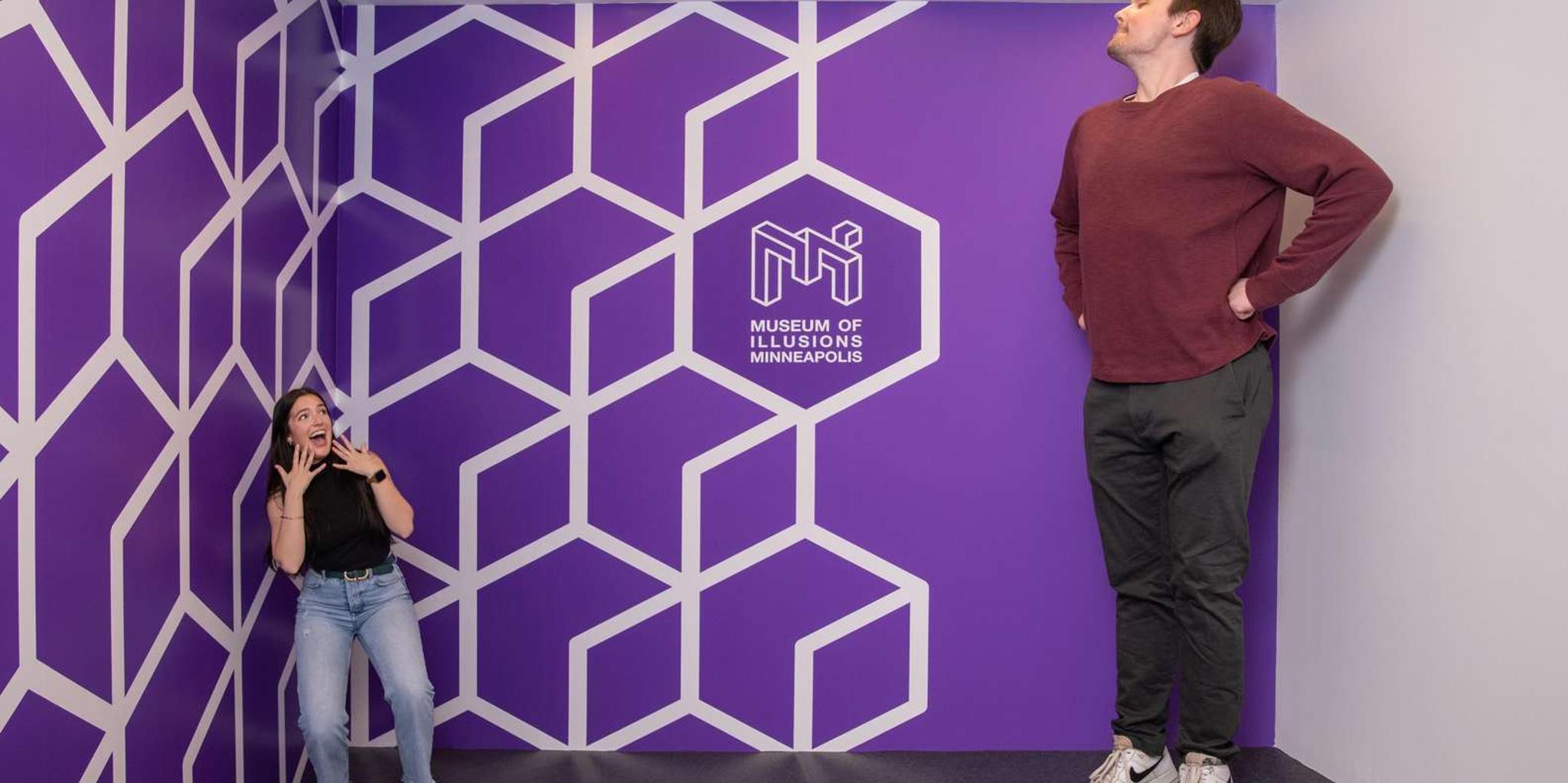 Bloomington Museum of Illusions Entry Ticket - Image 2