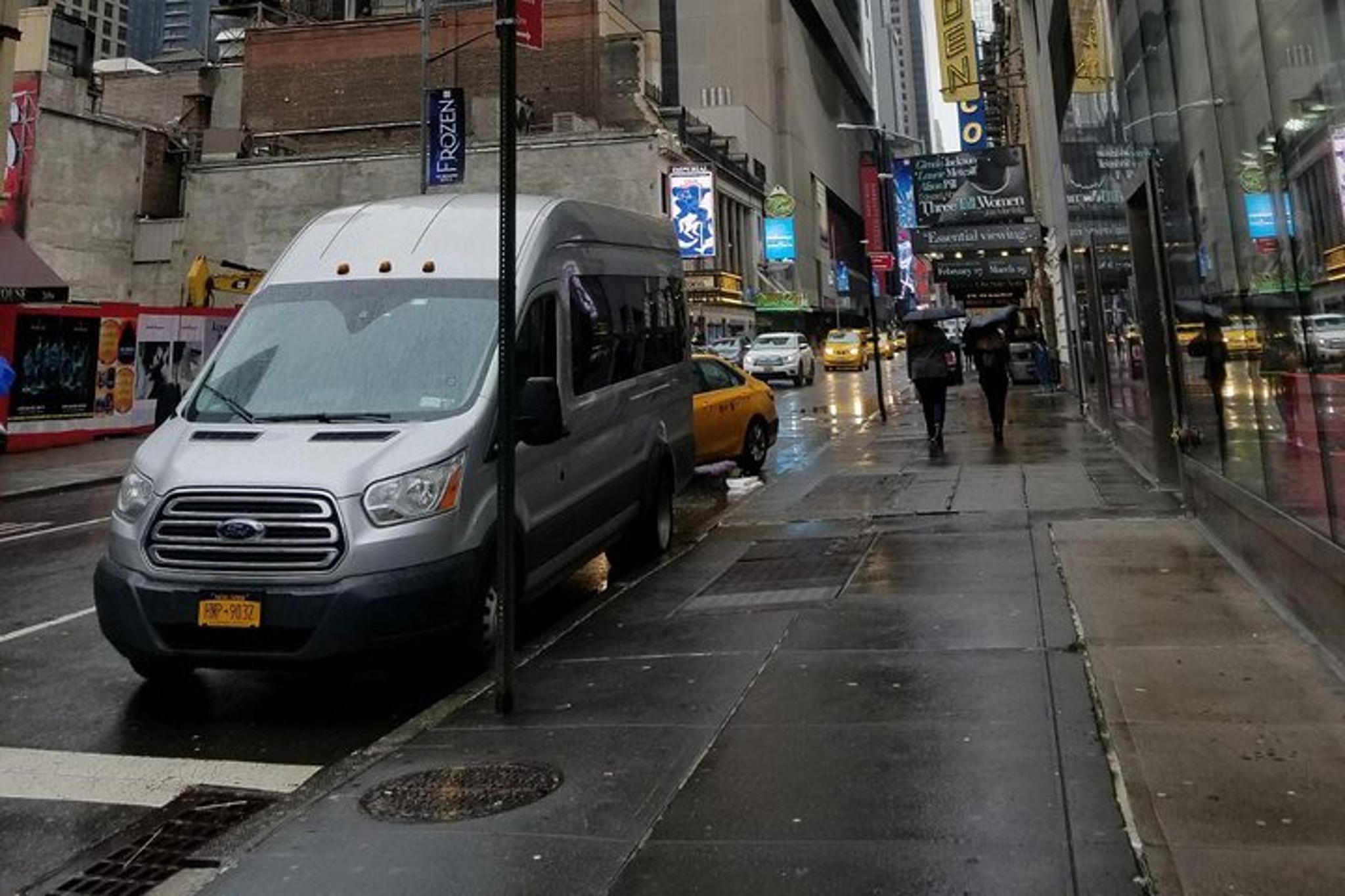 New York City Private Airport Transfer - Image 1