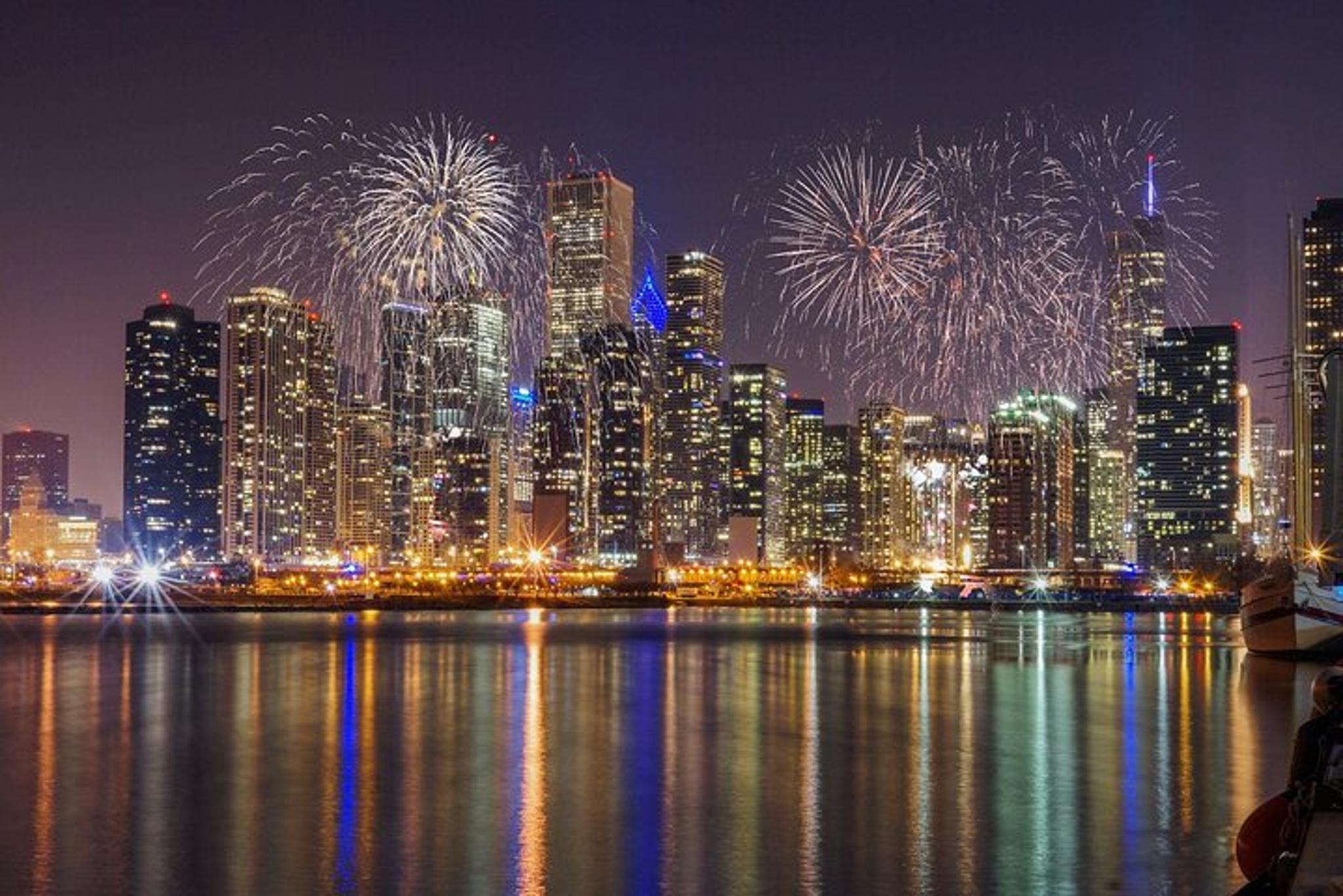 Chicago Fireworks Cruise on Tall Ship Windy - Image 2