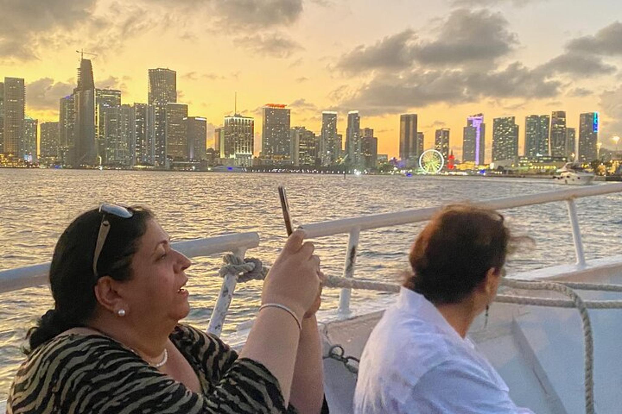 Miami Boat Tour at Sunset 75 Min - Image 4