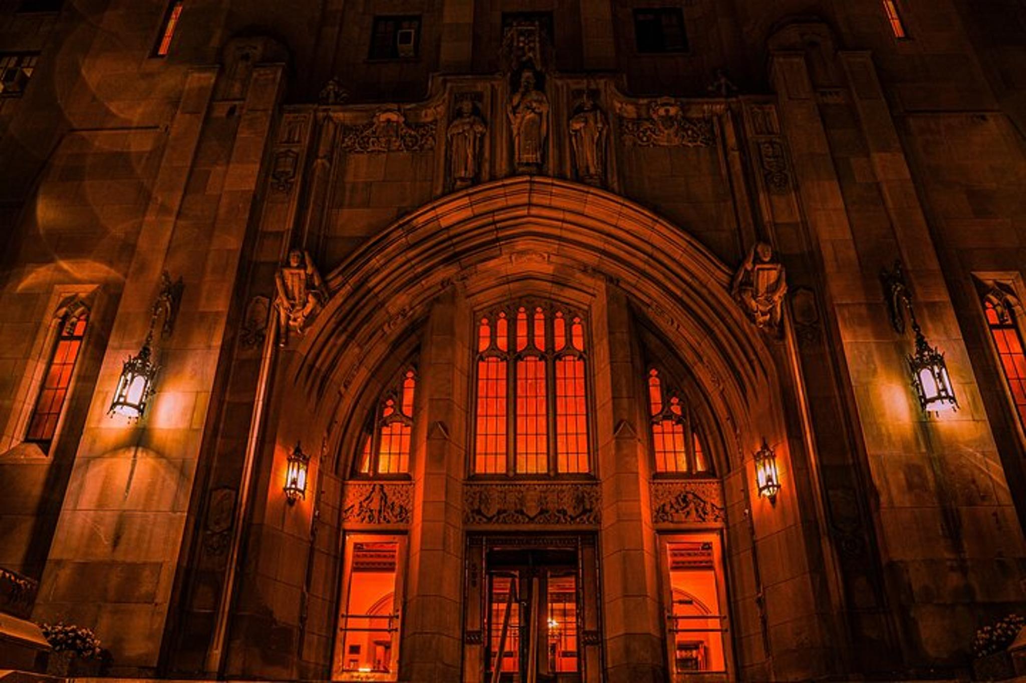 Detroit Ghost Tour: Macabre, Murder, & Mayhem