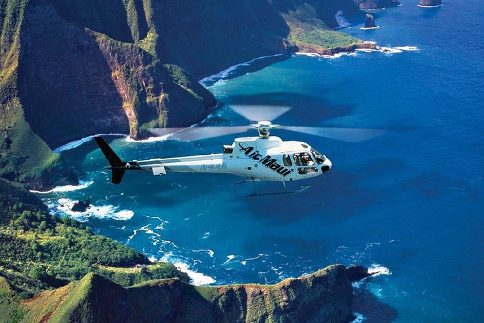 Maui Helicopter Tour Over West Maui and Molokai - Image 6