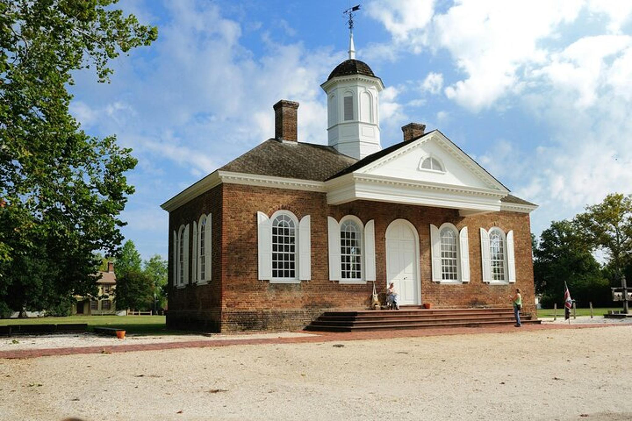 Washington DC Colonial Williamsburg Vehicle Tour - Image 6