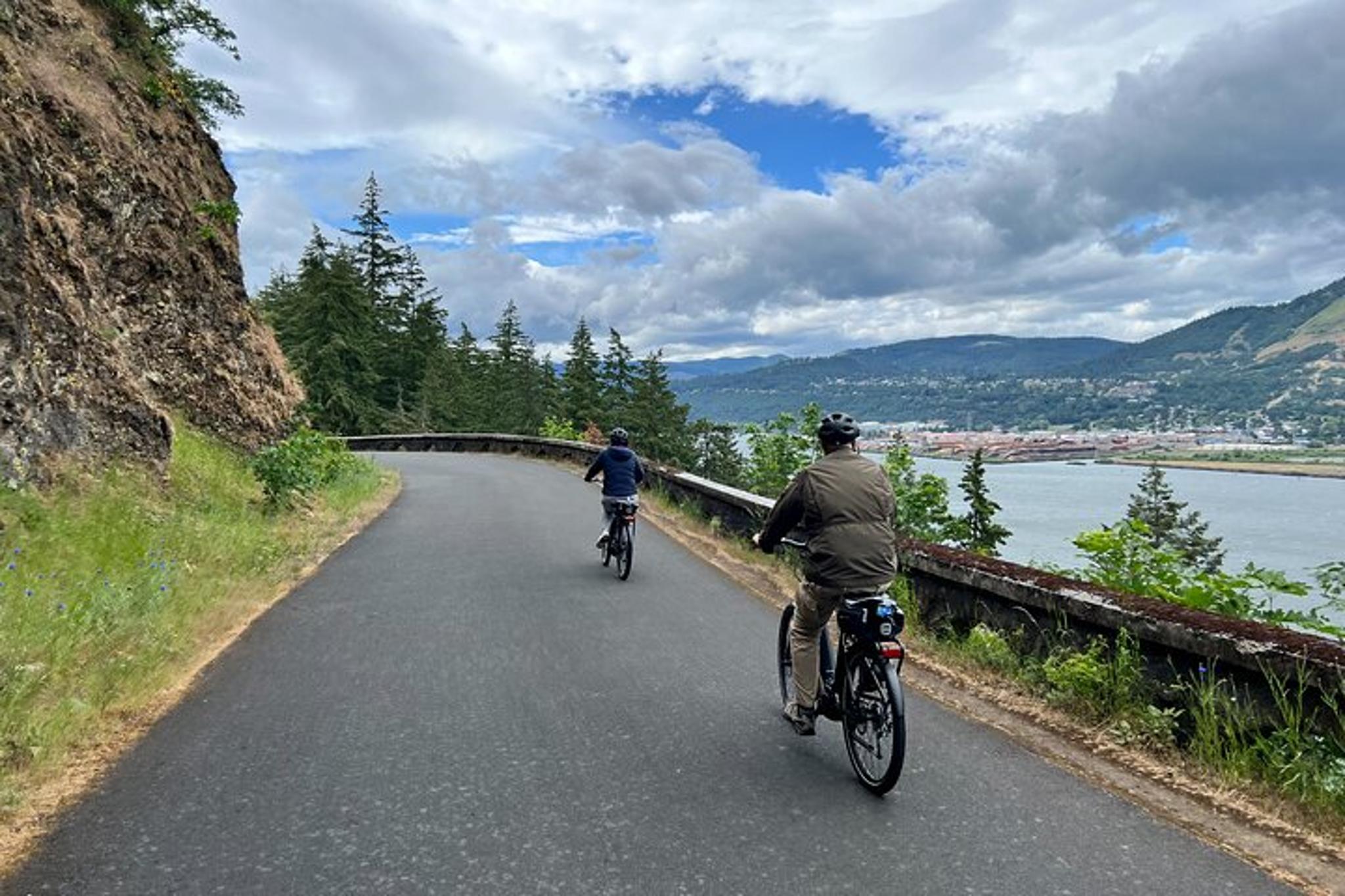 Hood River E-Bike Rental - Image 3