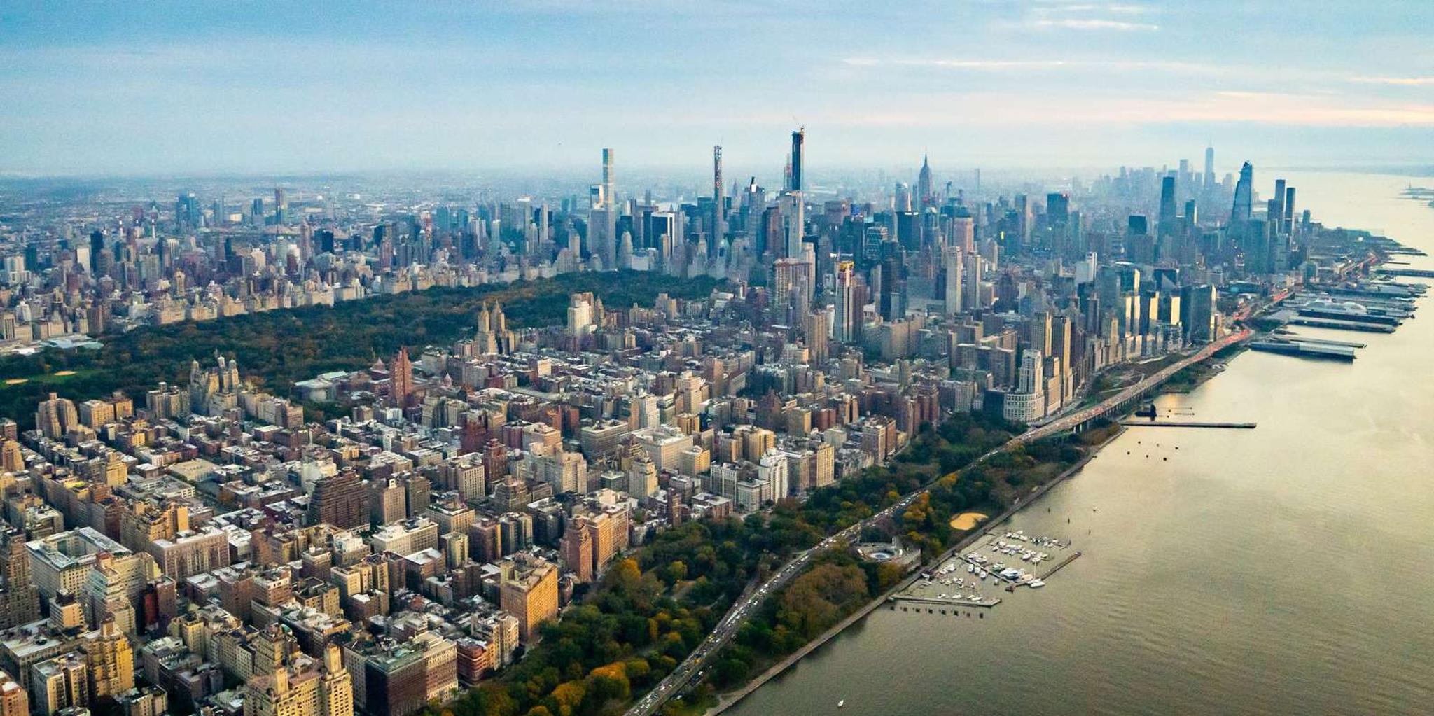New York City Private Helicopter Charter with Champagne - Image 2