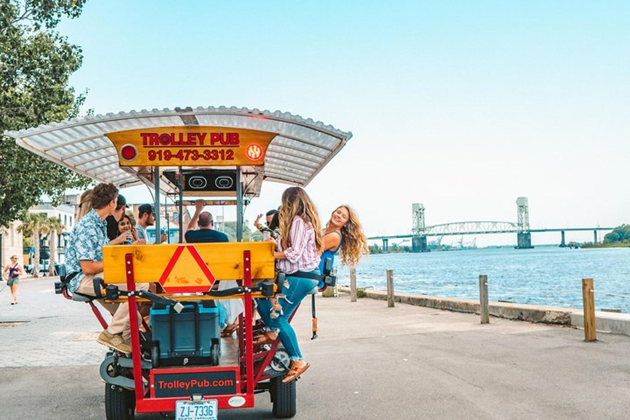 Wilmington Trolley Pub Tour 2 hr - Image 2