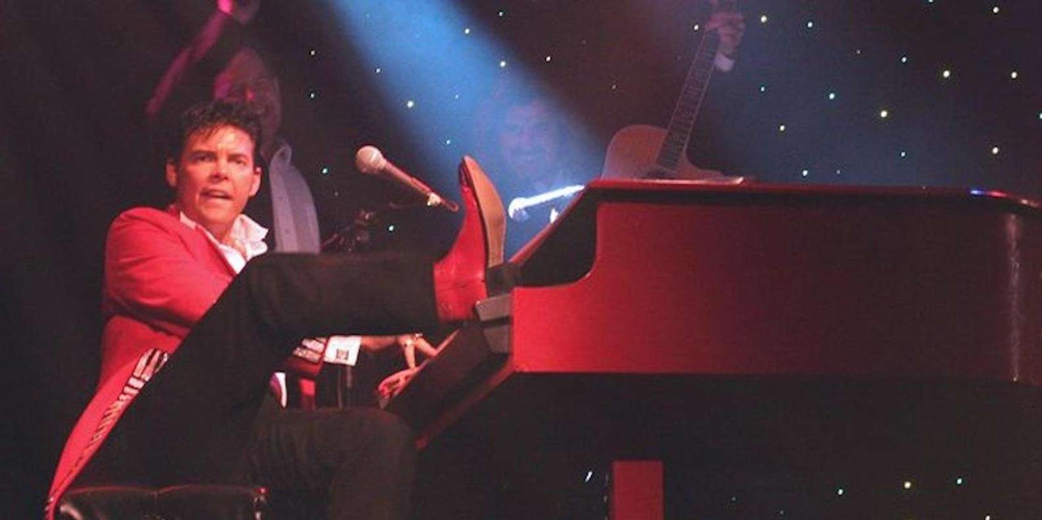 Branson Grand Jubilee Show - Image 2