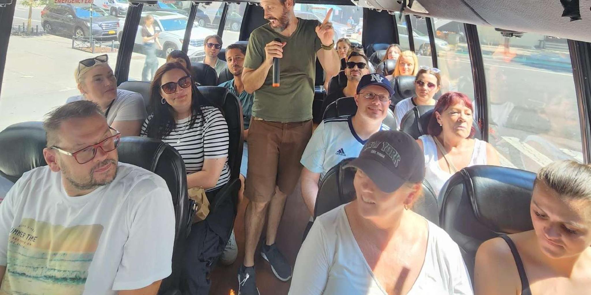 New York City Comedy Bus Tour - Image 3