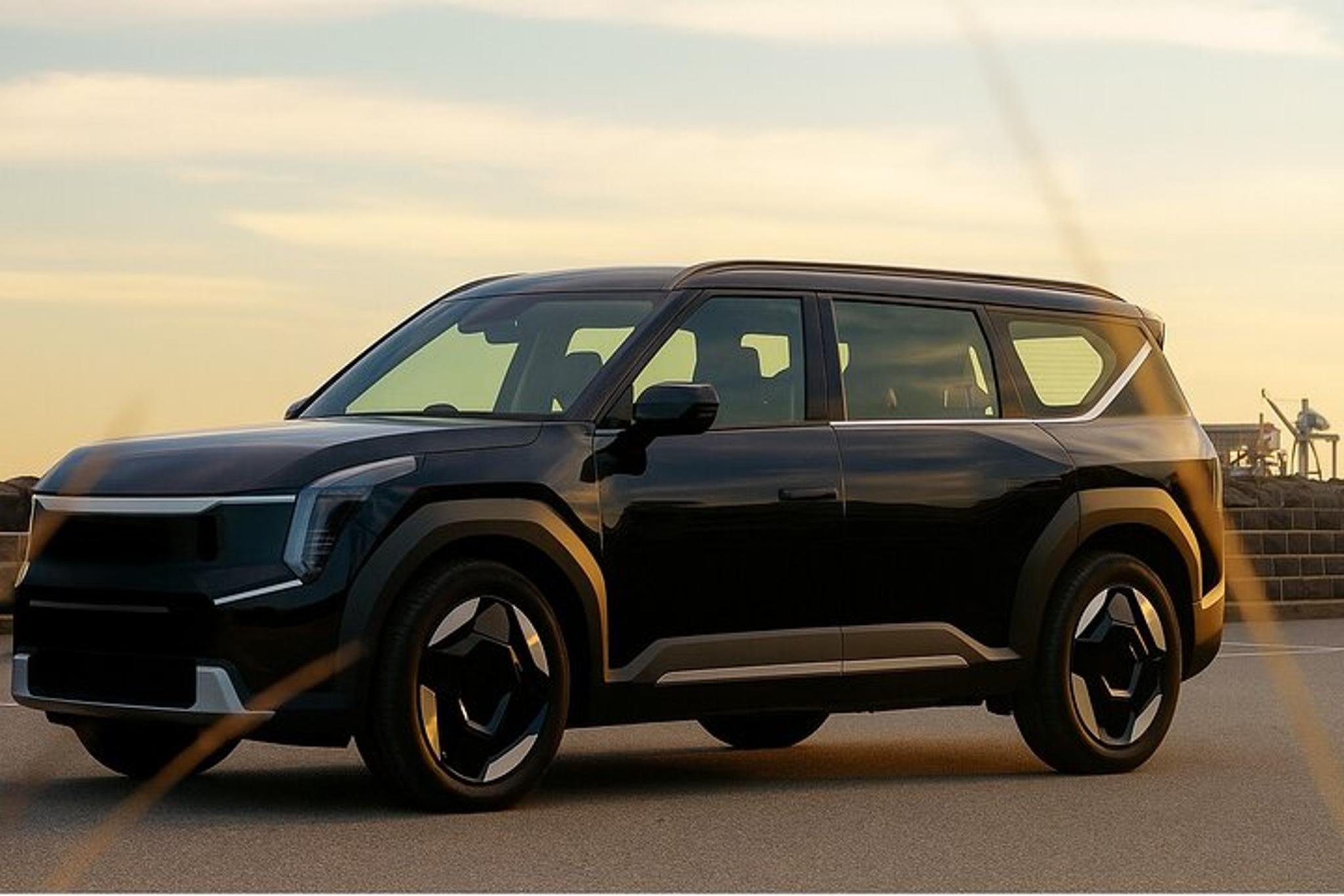 Malibu Waterfall Hike and Pacific Coast Drive - Image 4